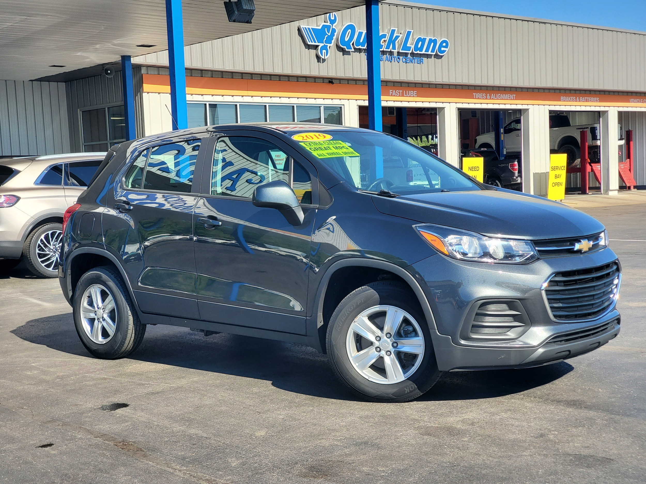 2019 Chevrolet Trax LS AWD's photo