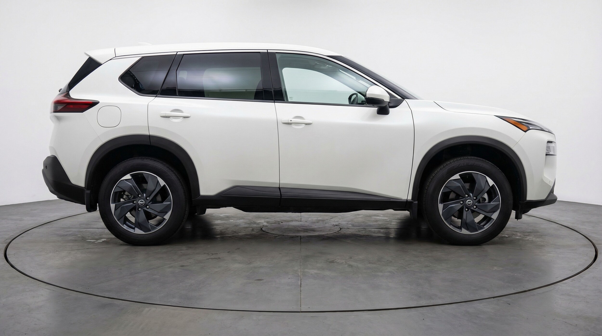 Thumbnail: 2025 Nissan Rogue - 8