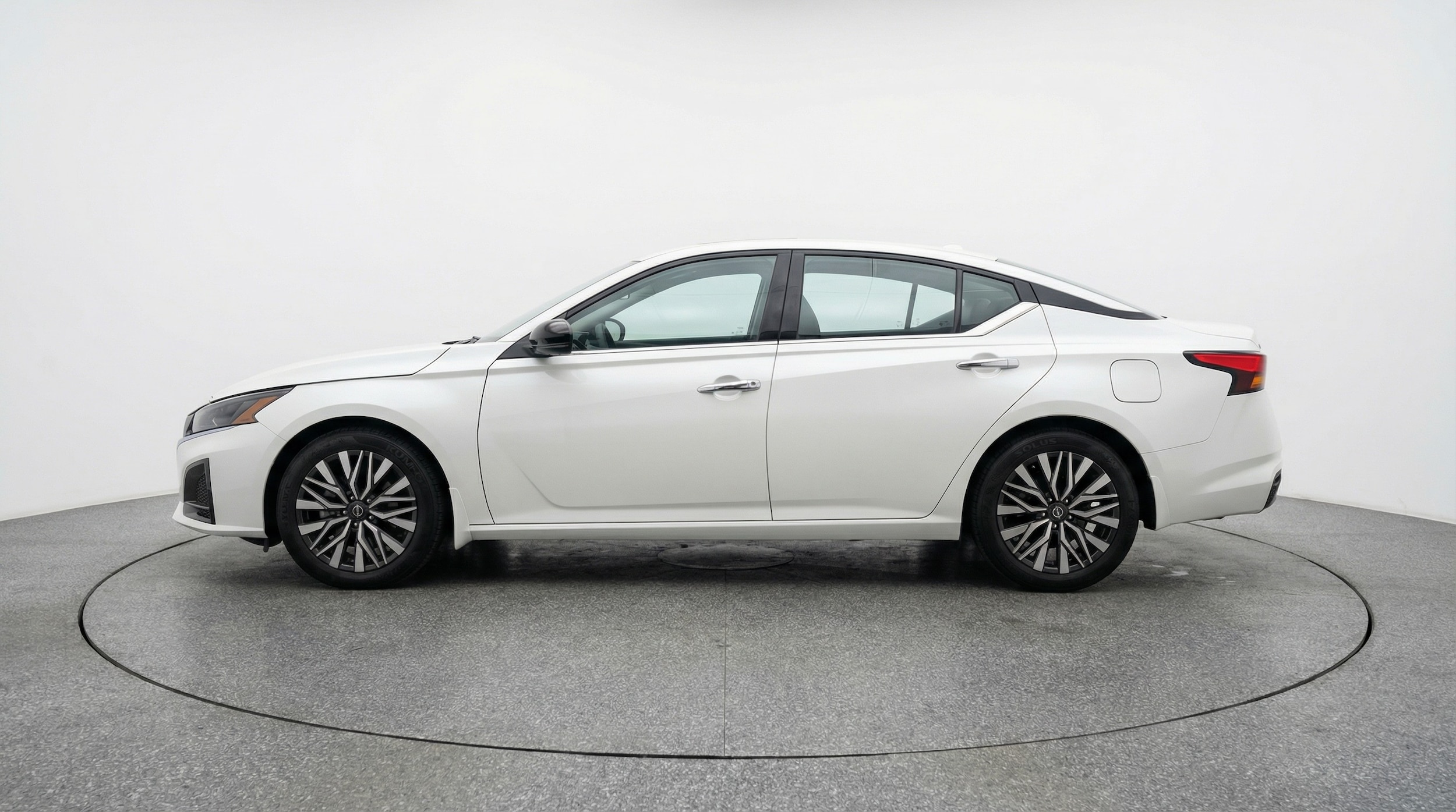 Thumbnail: 2025 Nissan Altima - 4