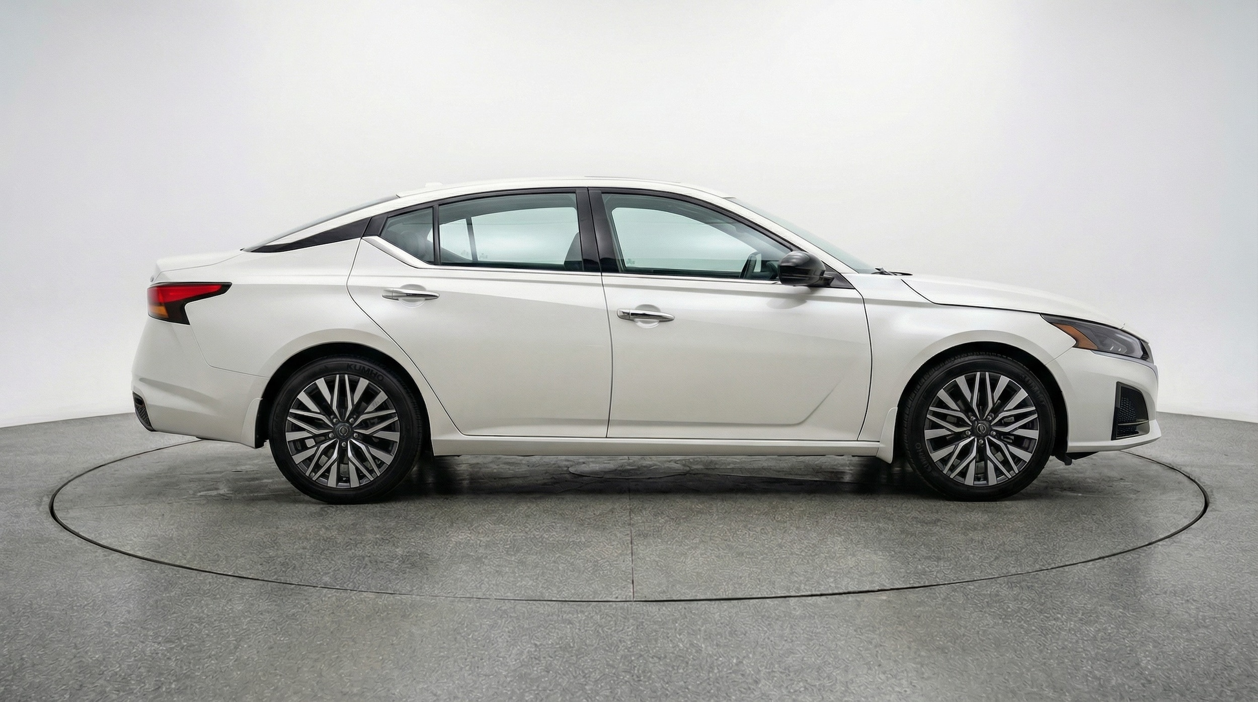 Thumbnail: 2025 Nissan Altima - 8