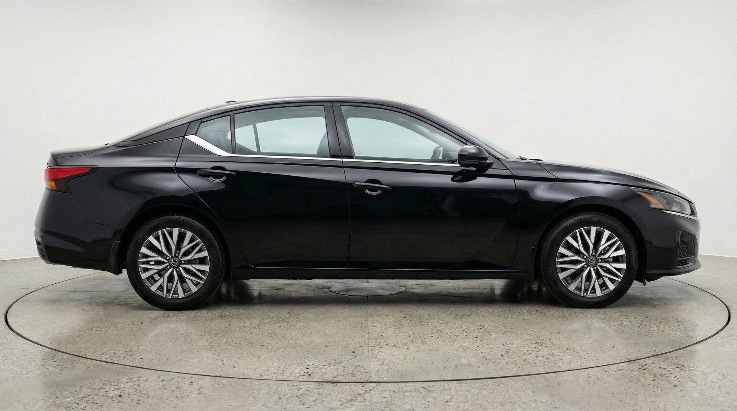 Thumbnail: 2025 Nissan Altima - 11