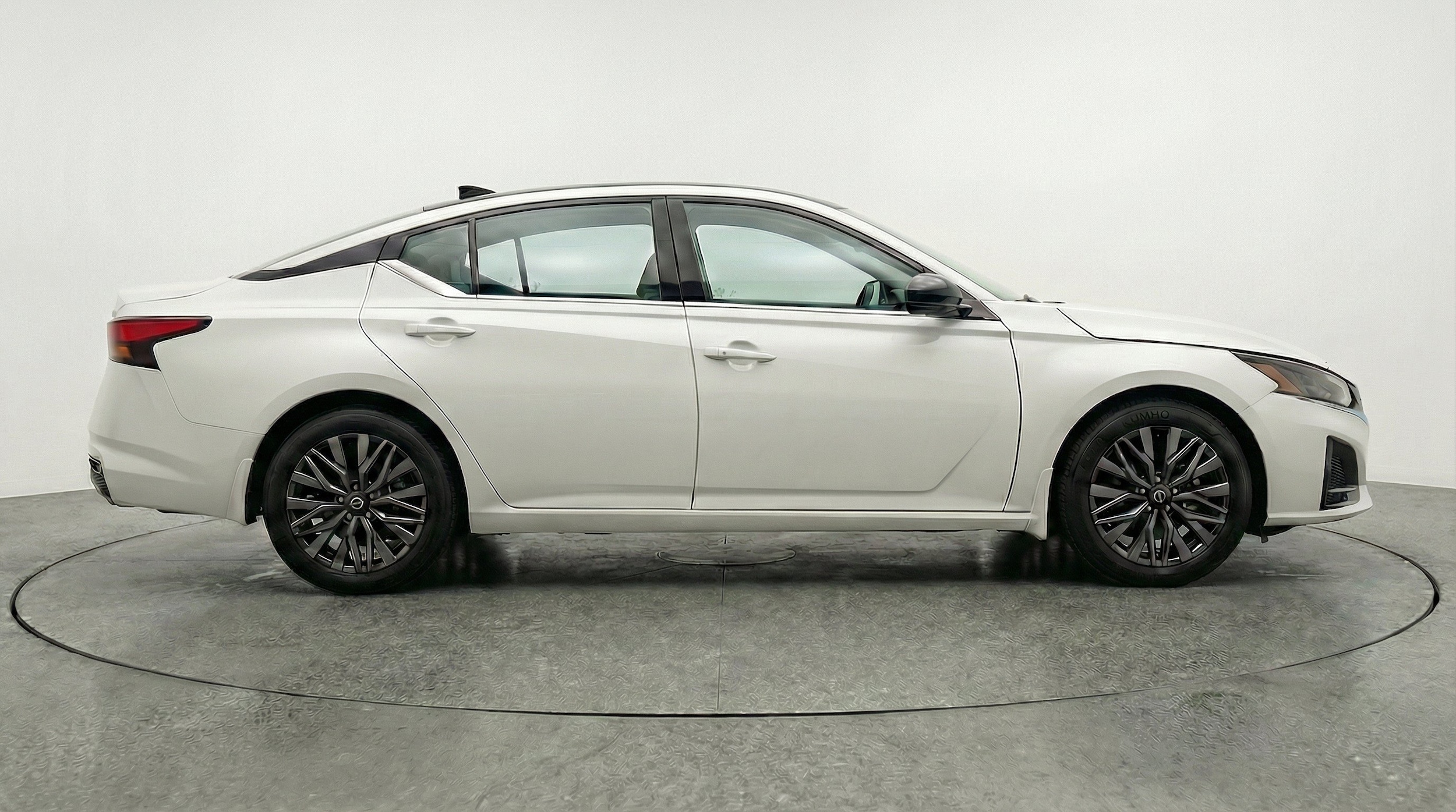 Thumbnail: 2026 Nissan Altima - 10