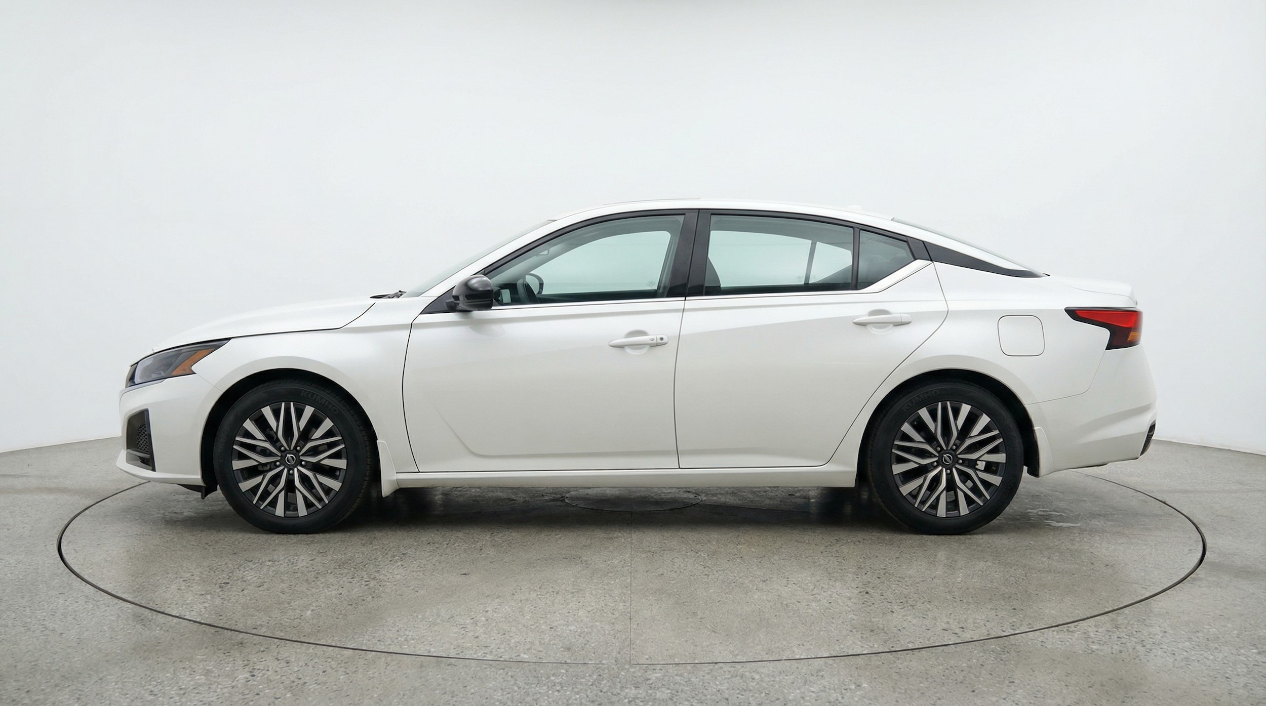 Thumbnail: 2025 Nissan Altima - 4