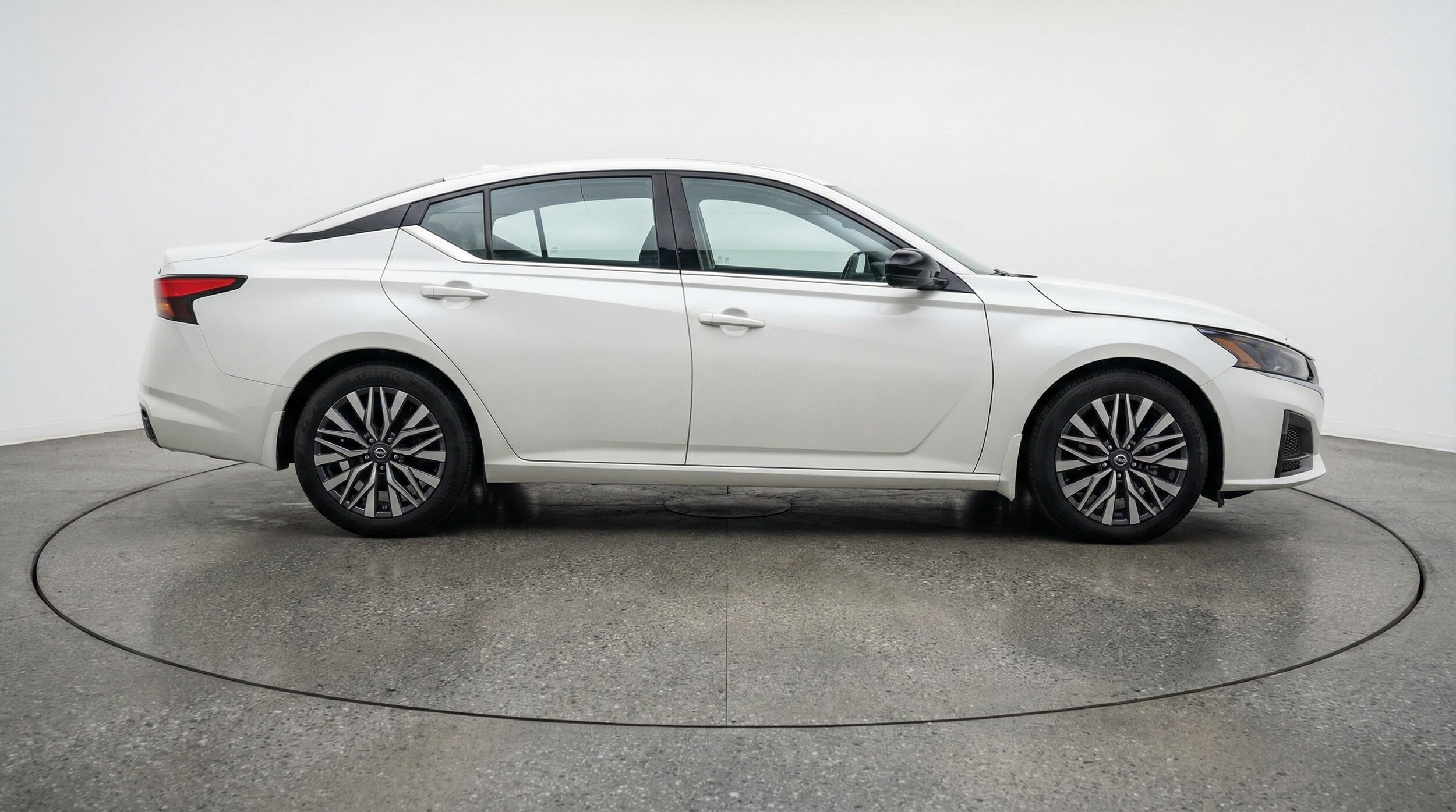 Thumbnail: 2025 Nissan Altima - 8