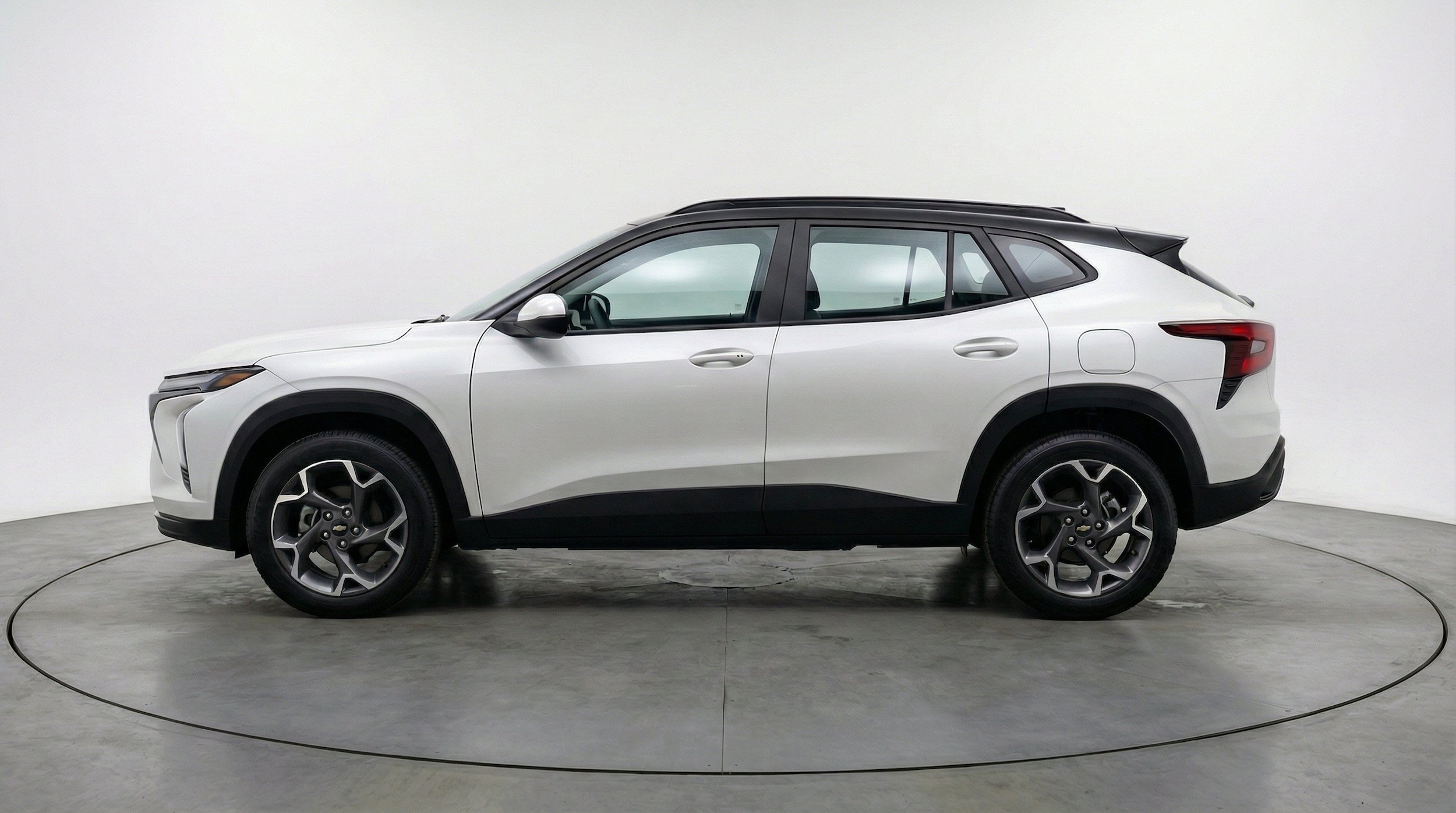 Thumbnail: 2025 Chevrolet Trax - 5