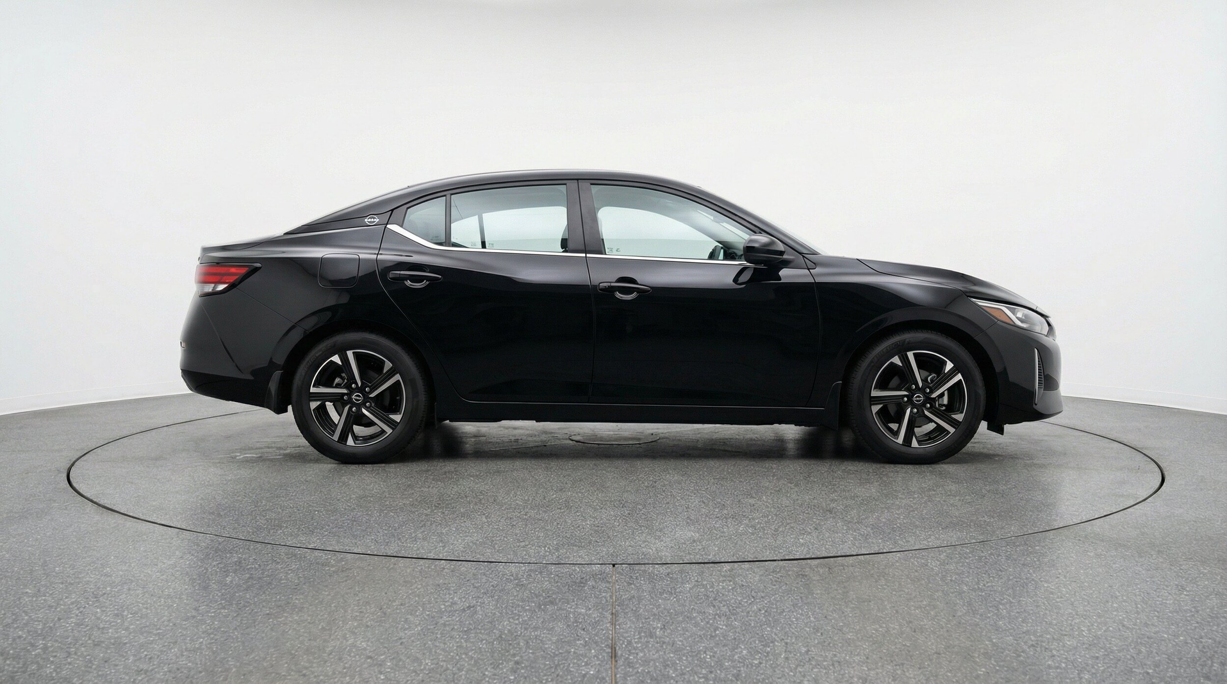 Thumbnail: 2025 Nissan Sentra - 11