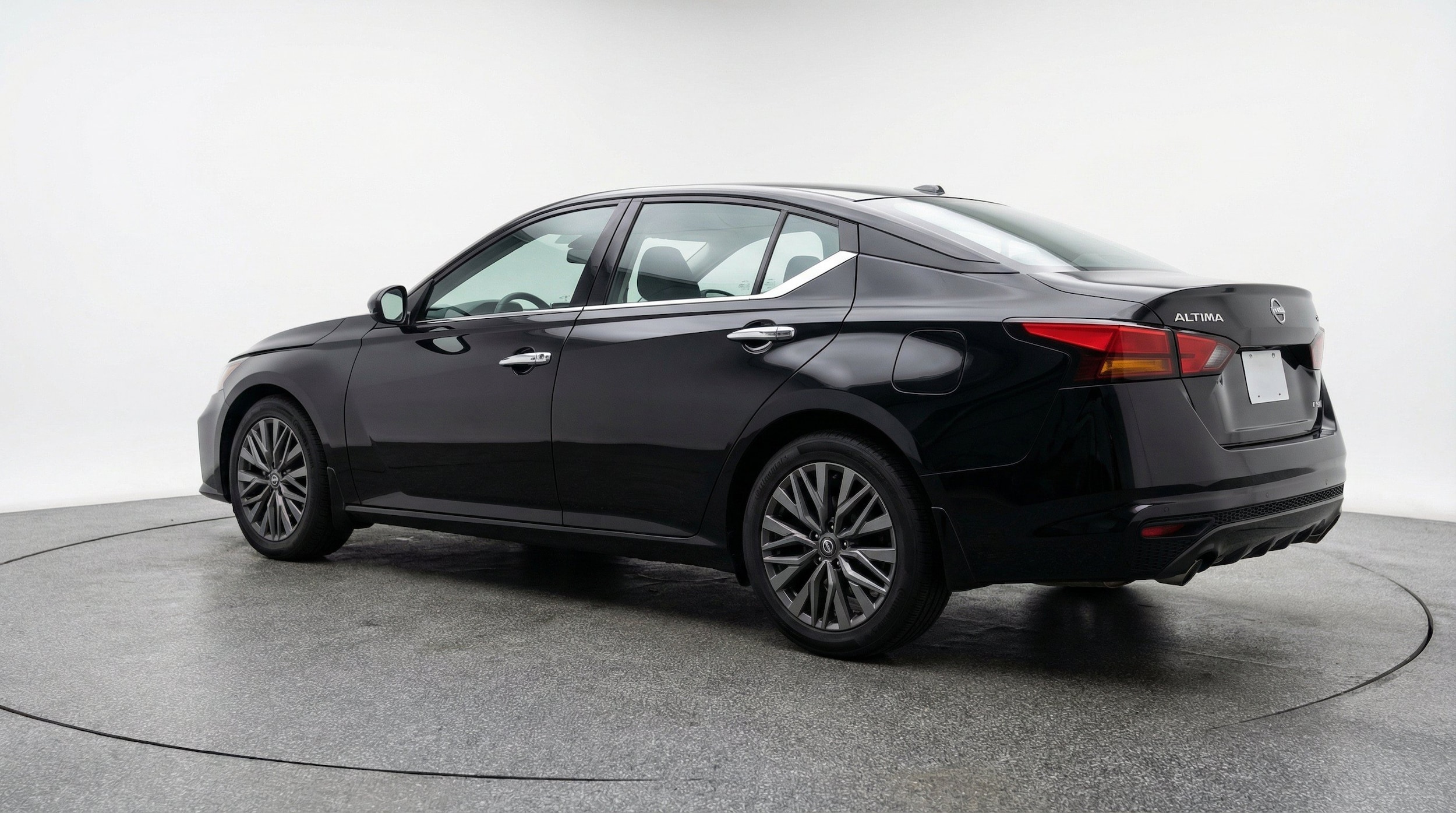 Thumbnail: 2025 Nissan Altima - 6
