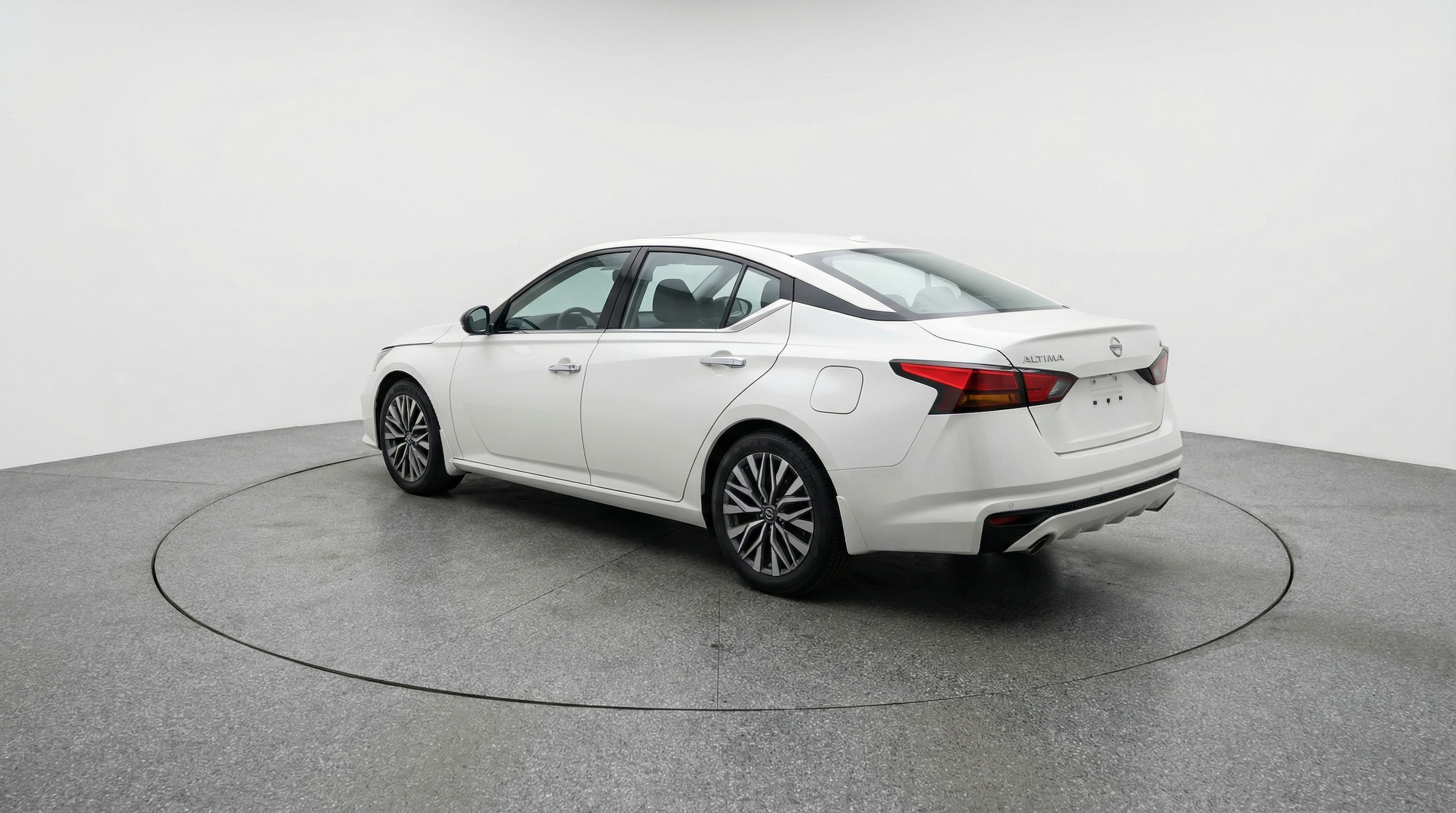 Thumbnail: 2025 Nissan Altima - 5