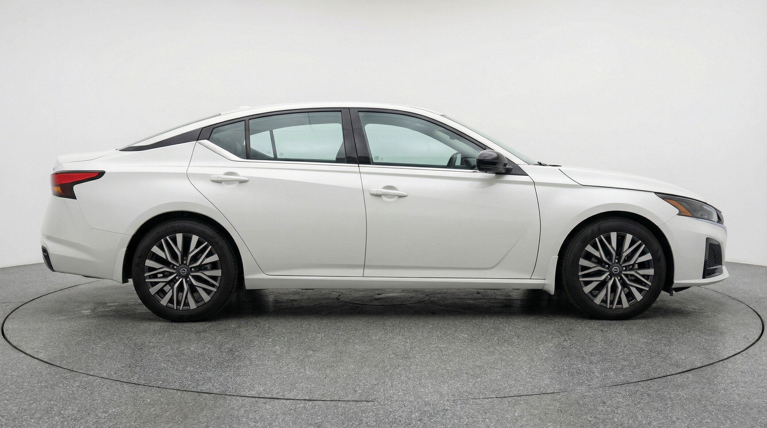 Thumbnail: 2025 Nissan Altima - 8