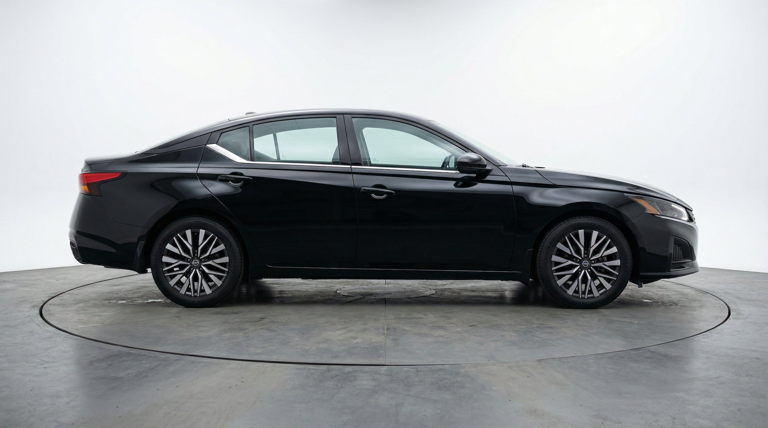 Thumbnail: 2025 Nissan Altima - 11