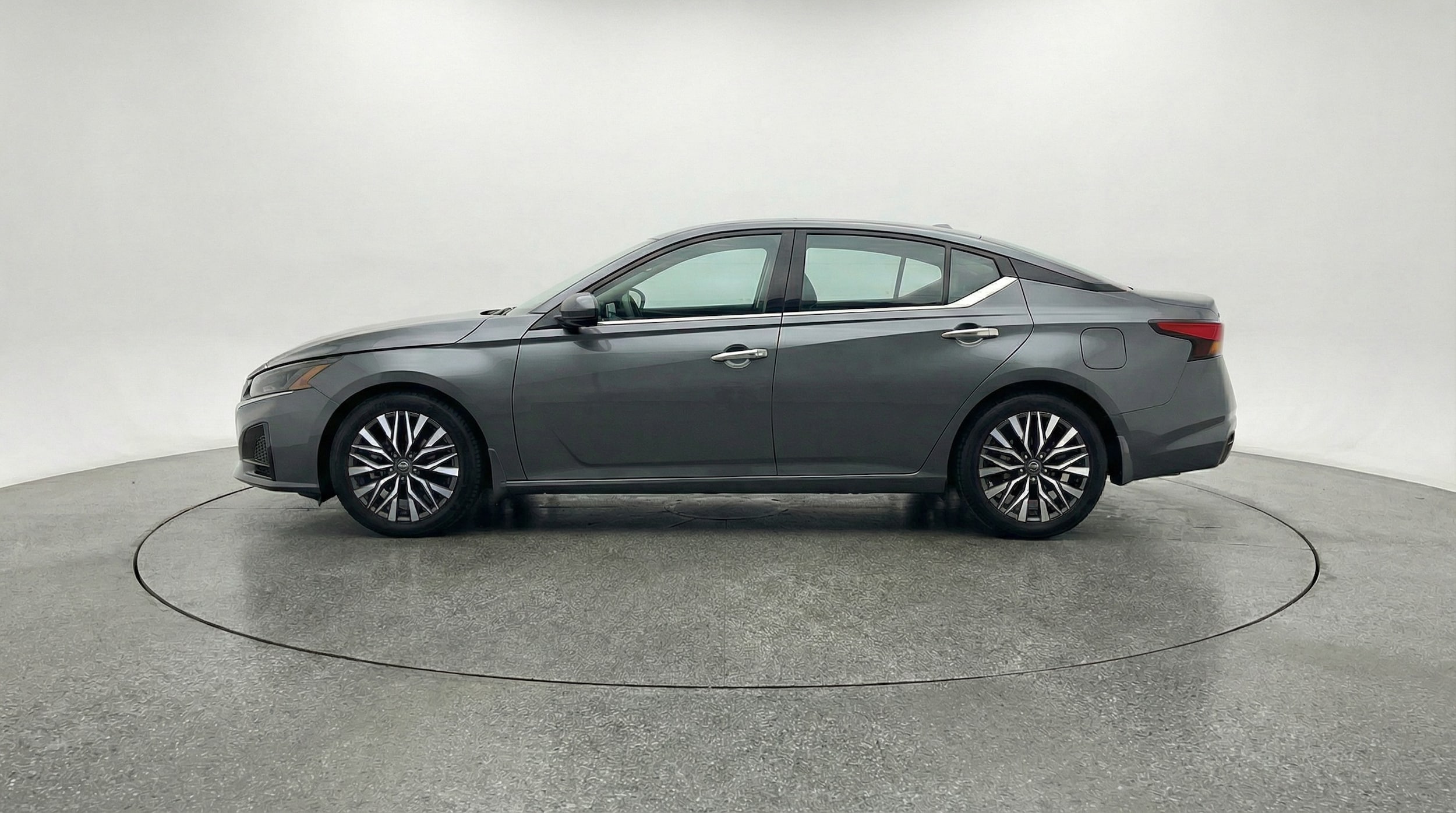 Thumbnail: 2025 Nissan Altima - 4