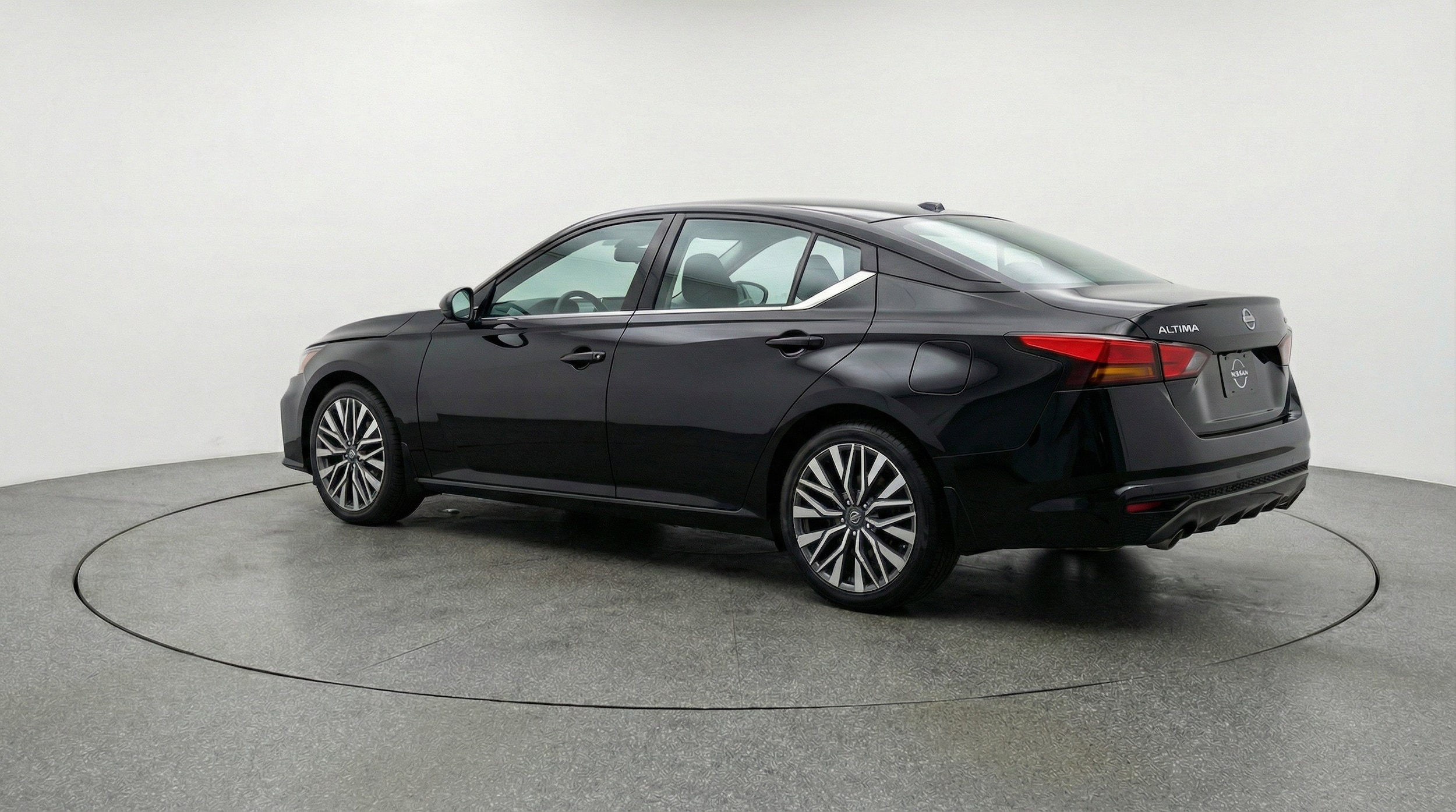 Thumbnail: 2025 Nissan Altima - 6