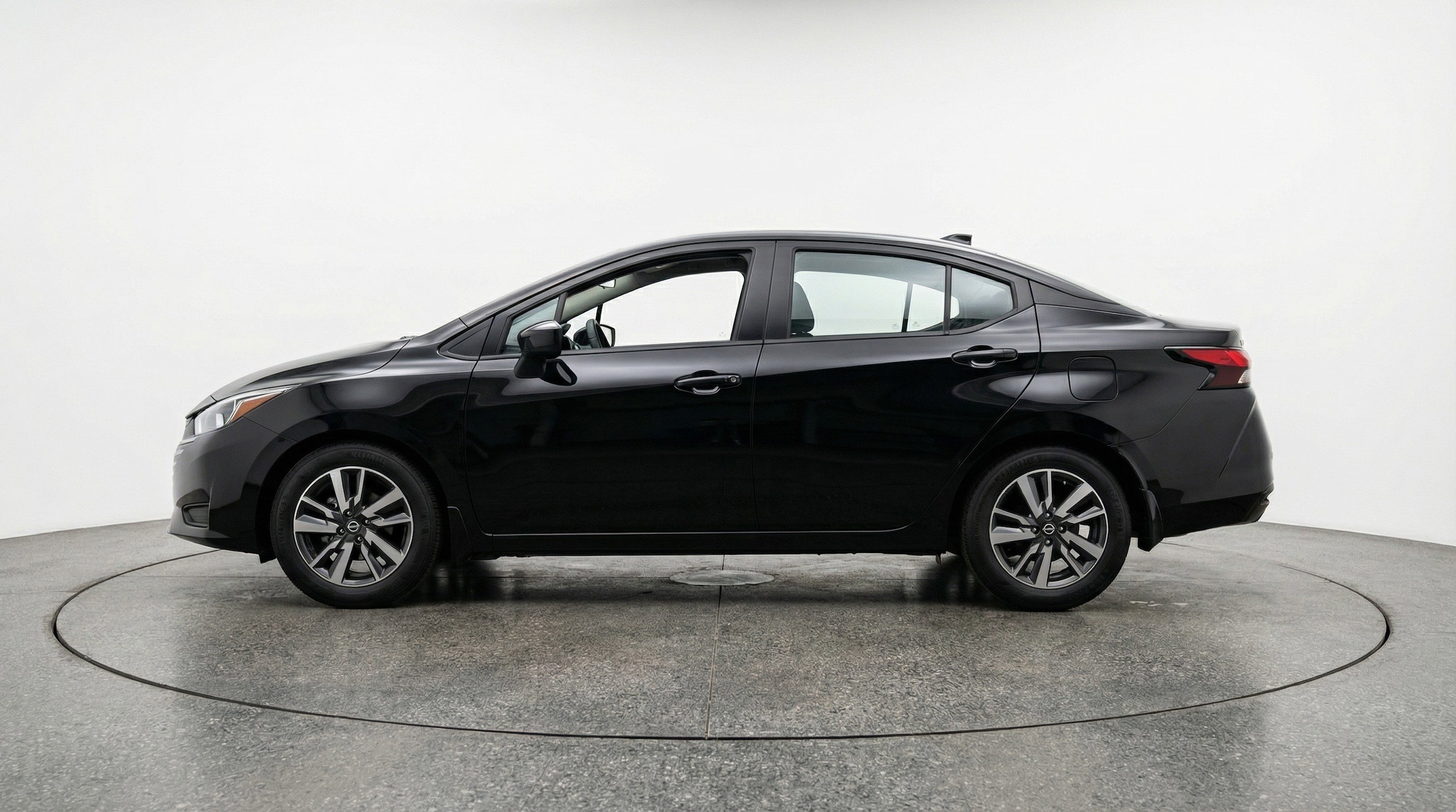 Thumbnail: 2025 Nissan Versa - 5