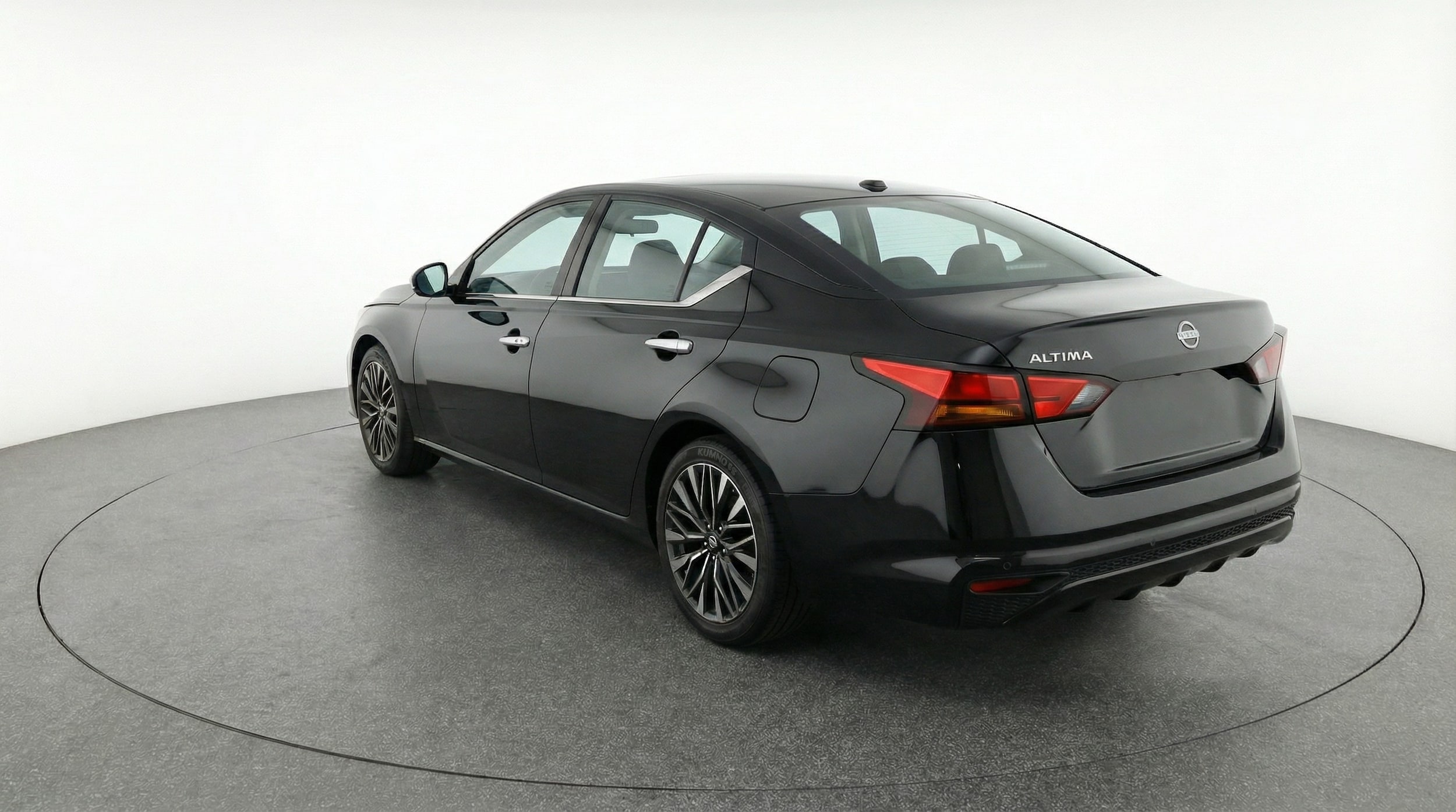 Thumbnail: 2025 Nissan Altima - 5