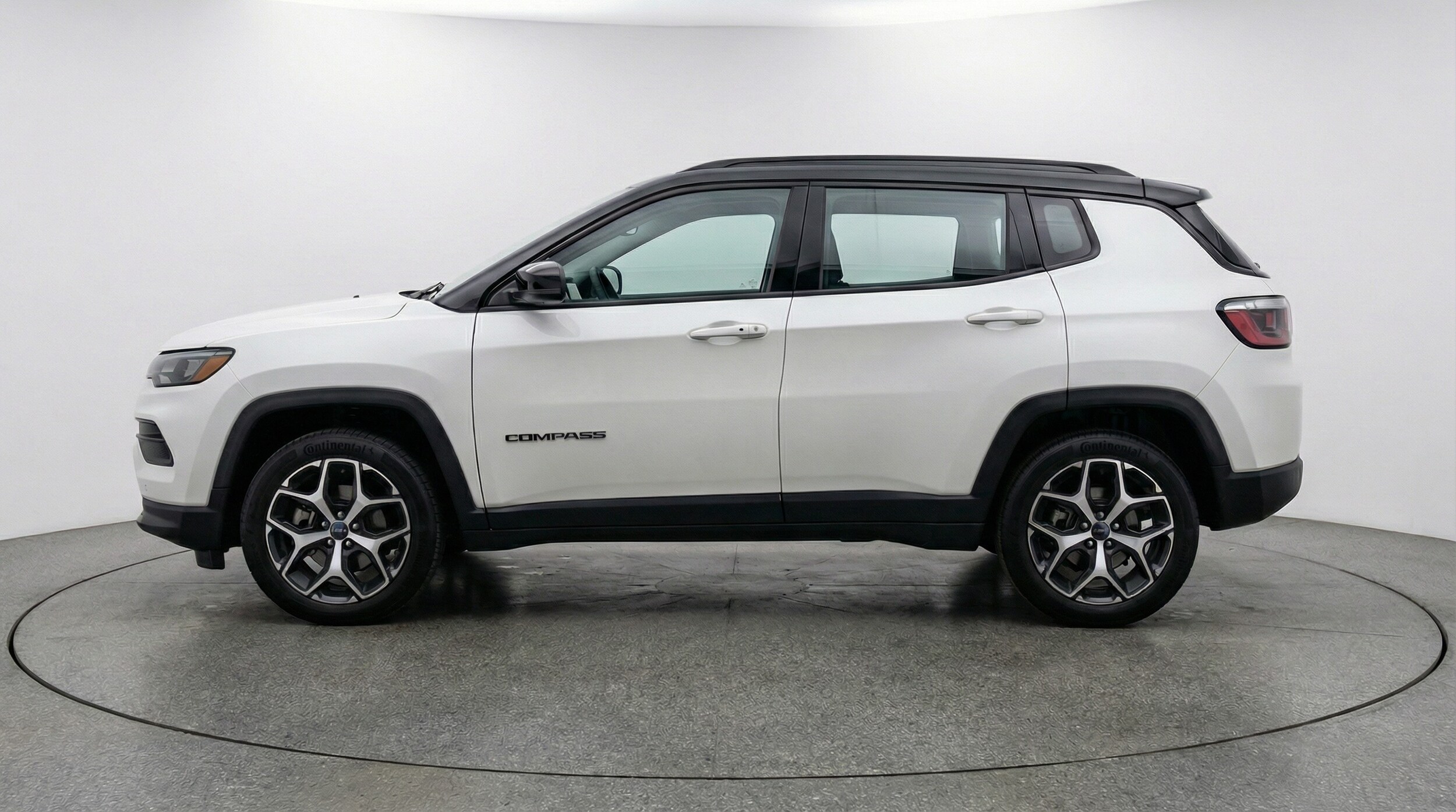Thumbnail: 2025 Jeep Compass - 4
