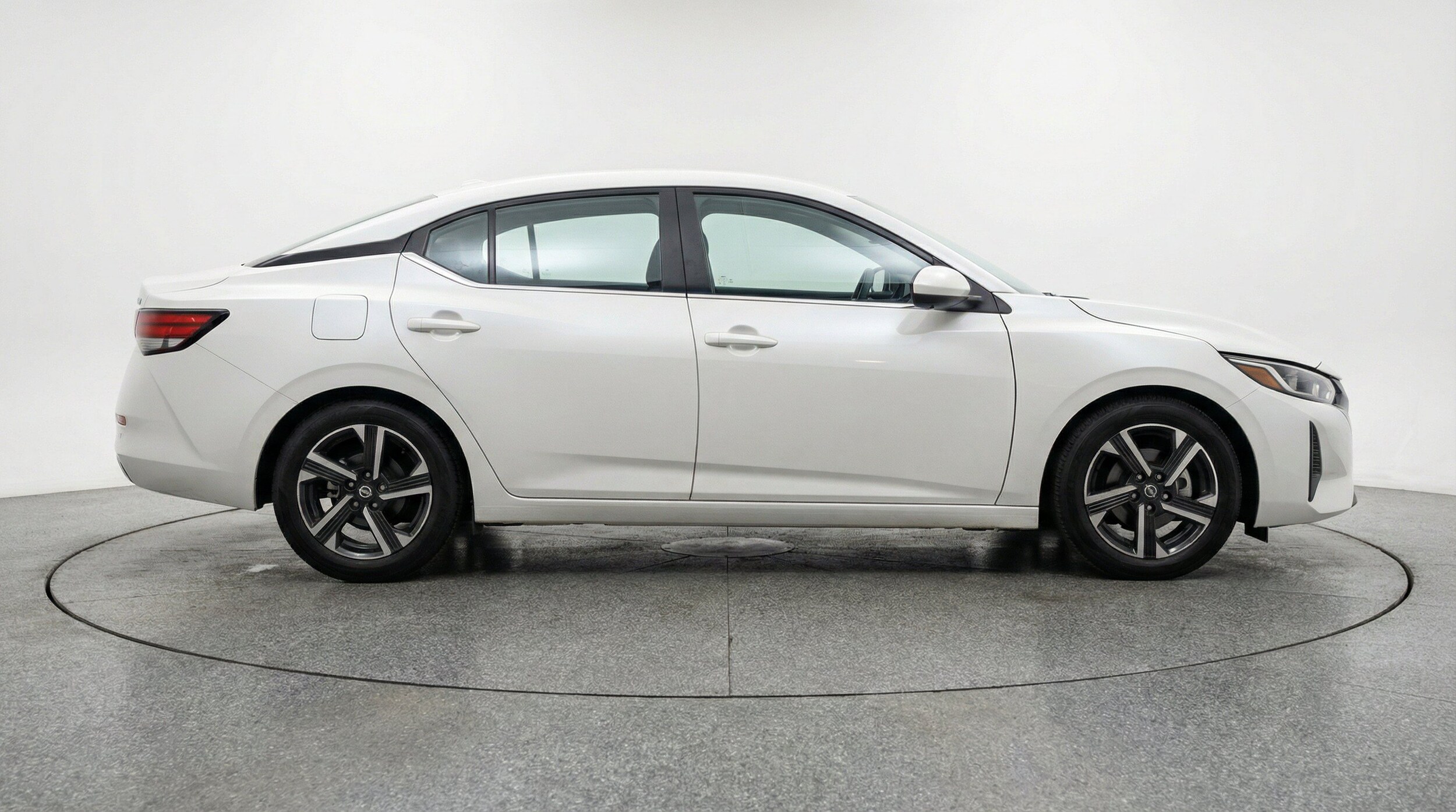 Thumbnail: 2025 Nissan Sentra - 11