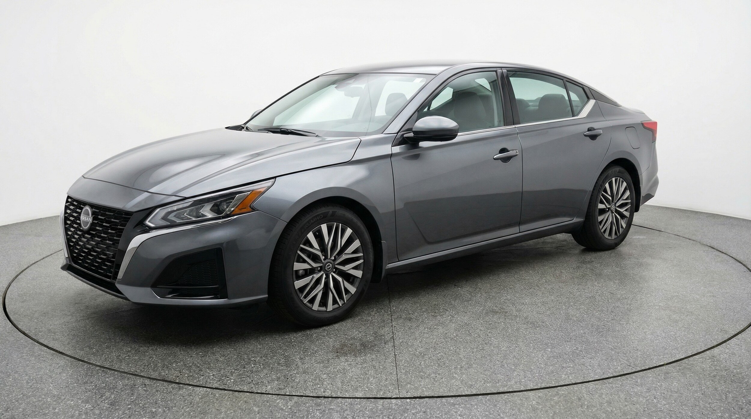 Thumbnail: 2025 Nissan Altima - 3