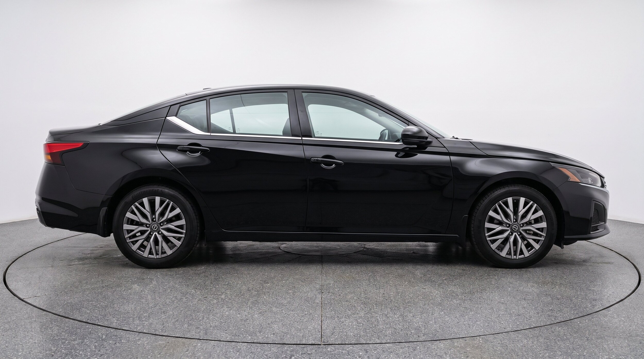 Thumbnail: 2025 Nissan Altima - 10
