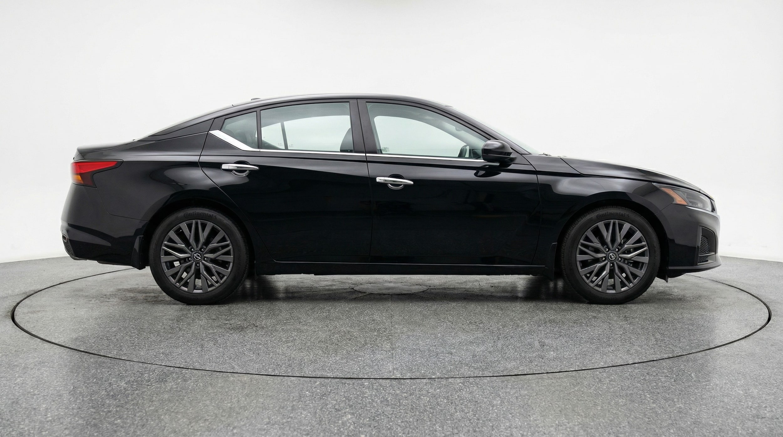 Thumbnail: 2025 Nissan Altima - 8