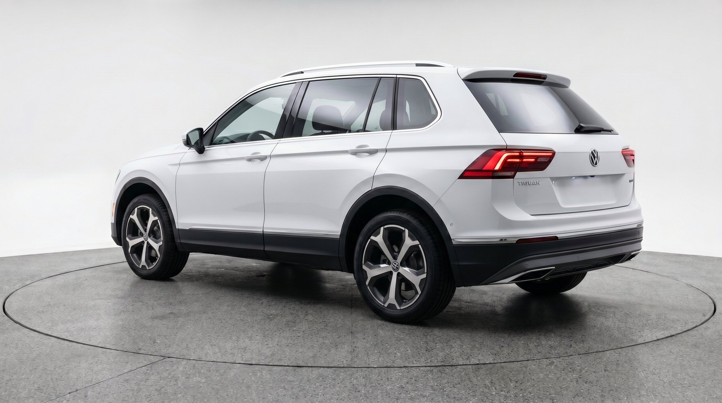 Thumbnail: 2026 Volkswagen Tiguan - 6