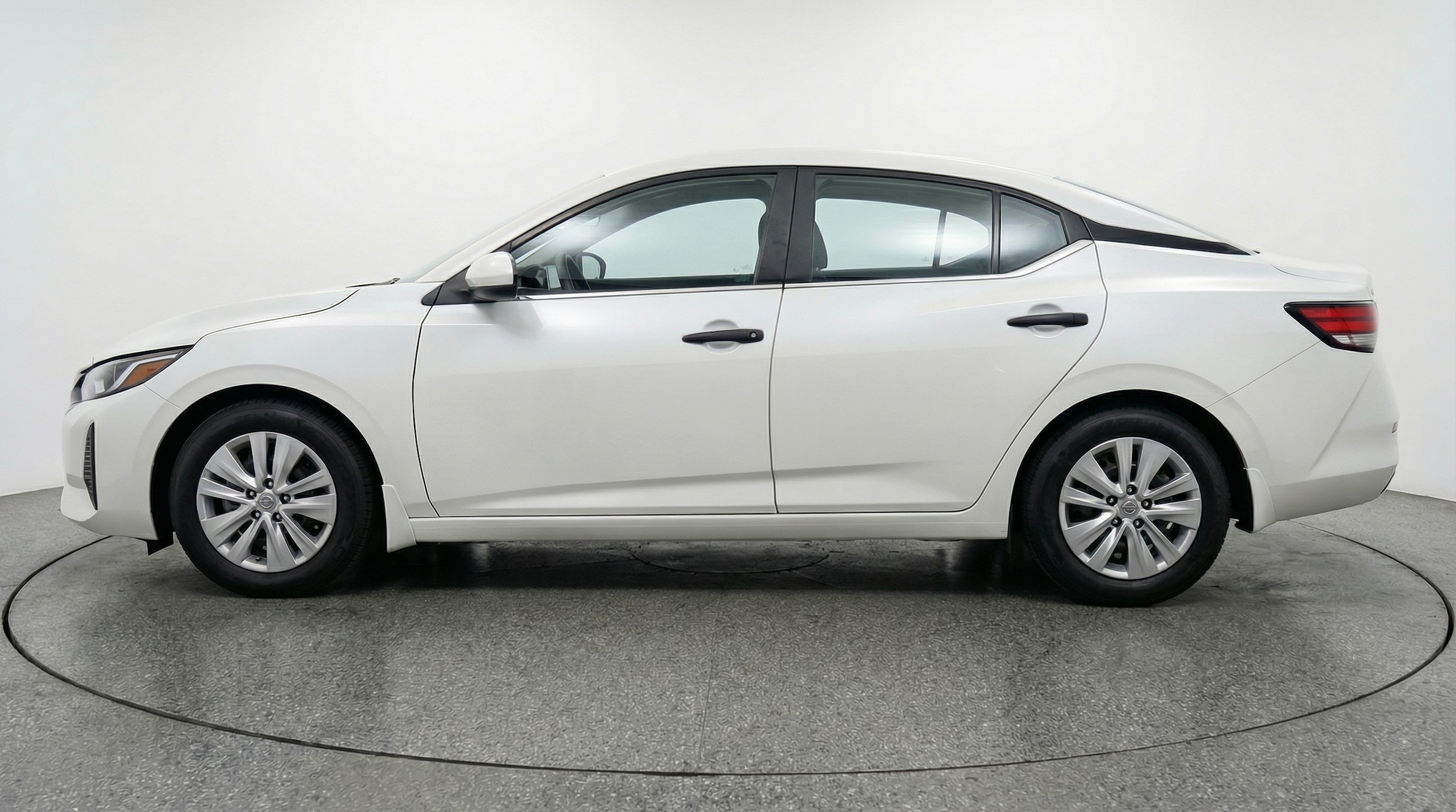 Thumbnail: 2025 Nissan Sentra - 4