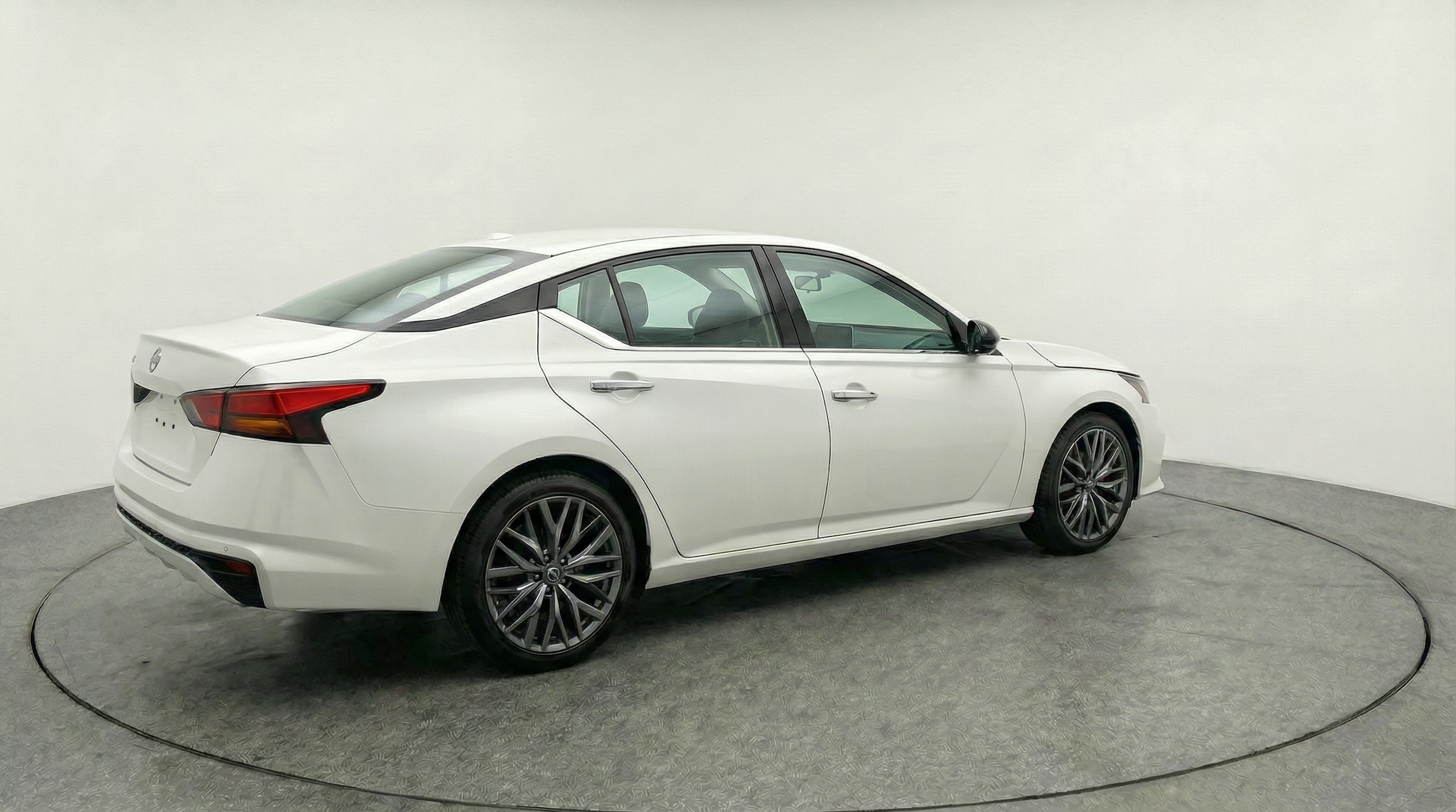 Thumbnail: 2025 Nissan Altima - 7