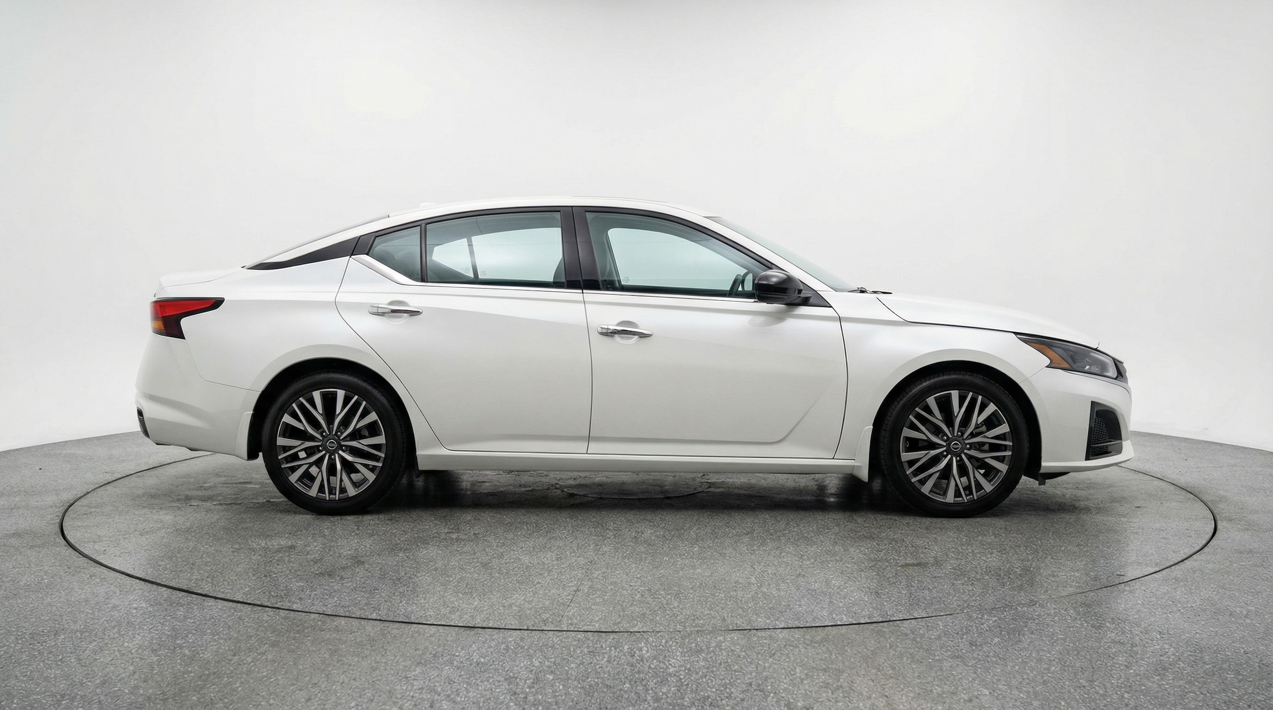 Thumbnail: 2025 Nissan Altima - 8