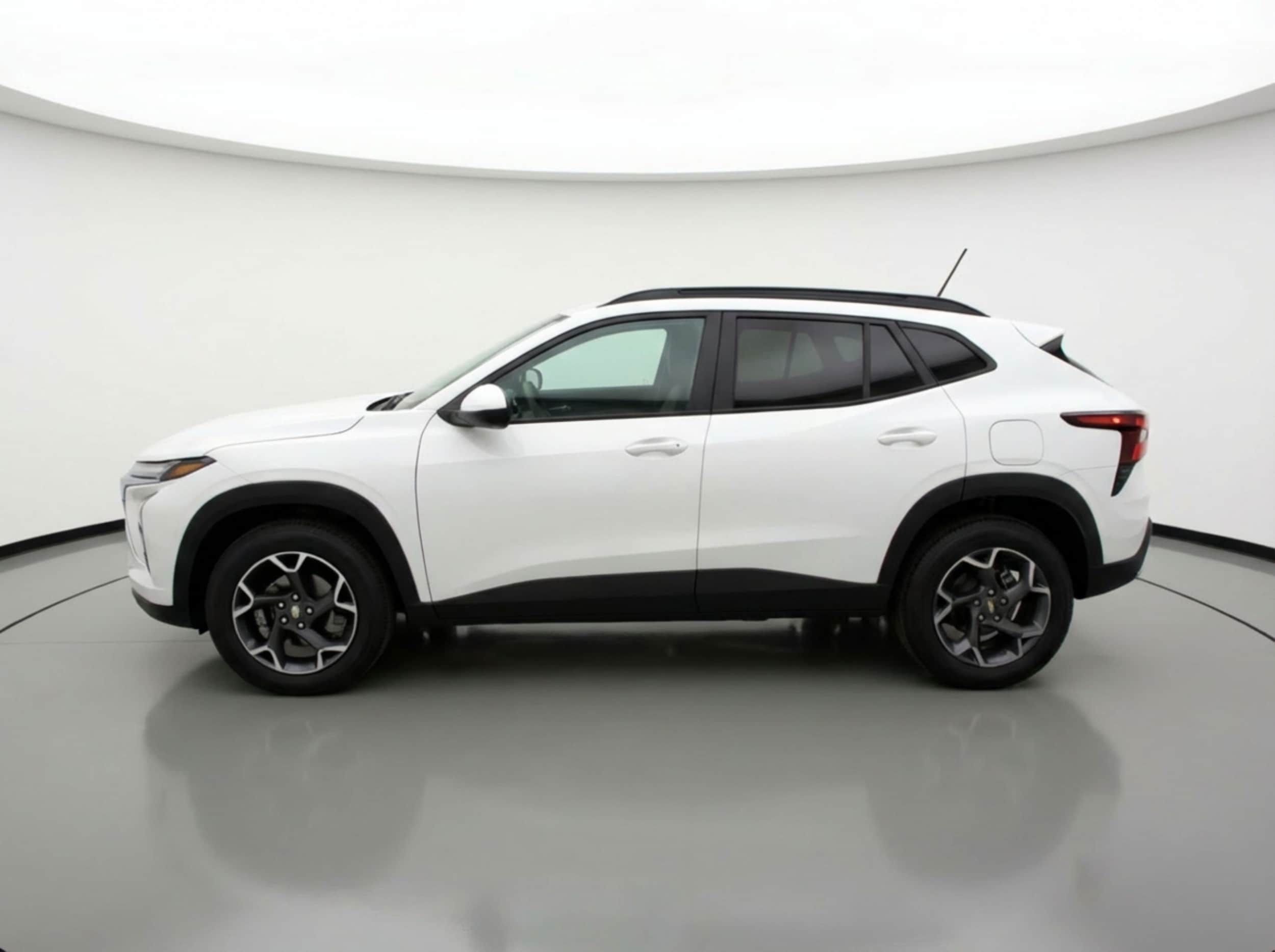 Thumbnail: 2025 Chevrolet Trax - 5