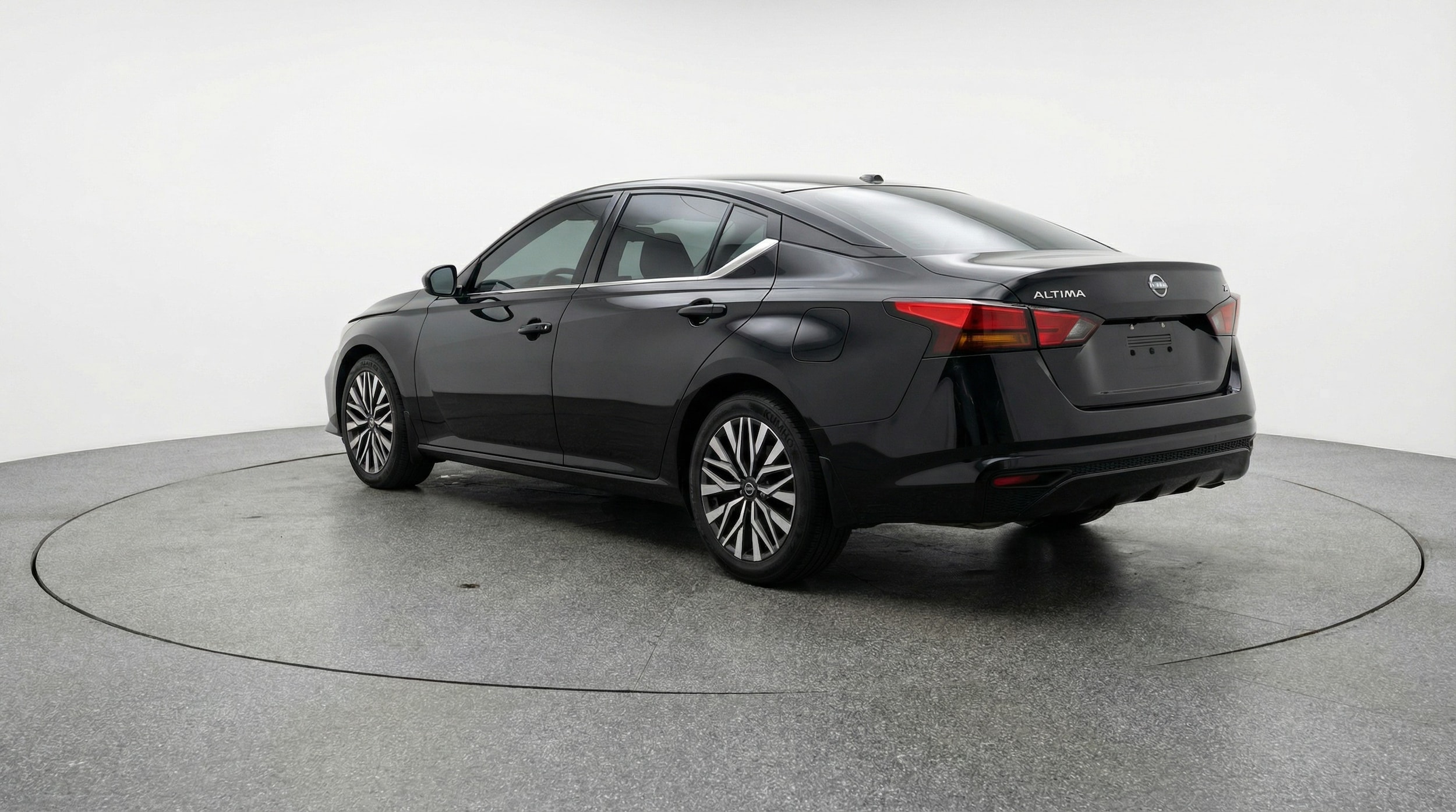 Thumbnail: 2025 Nissan Altima - 5