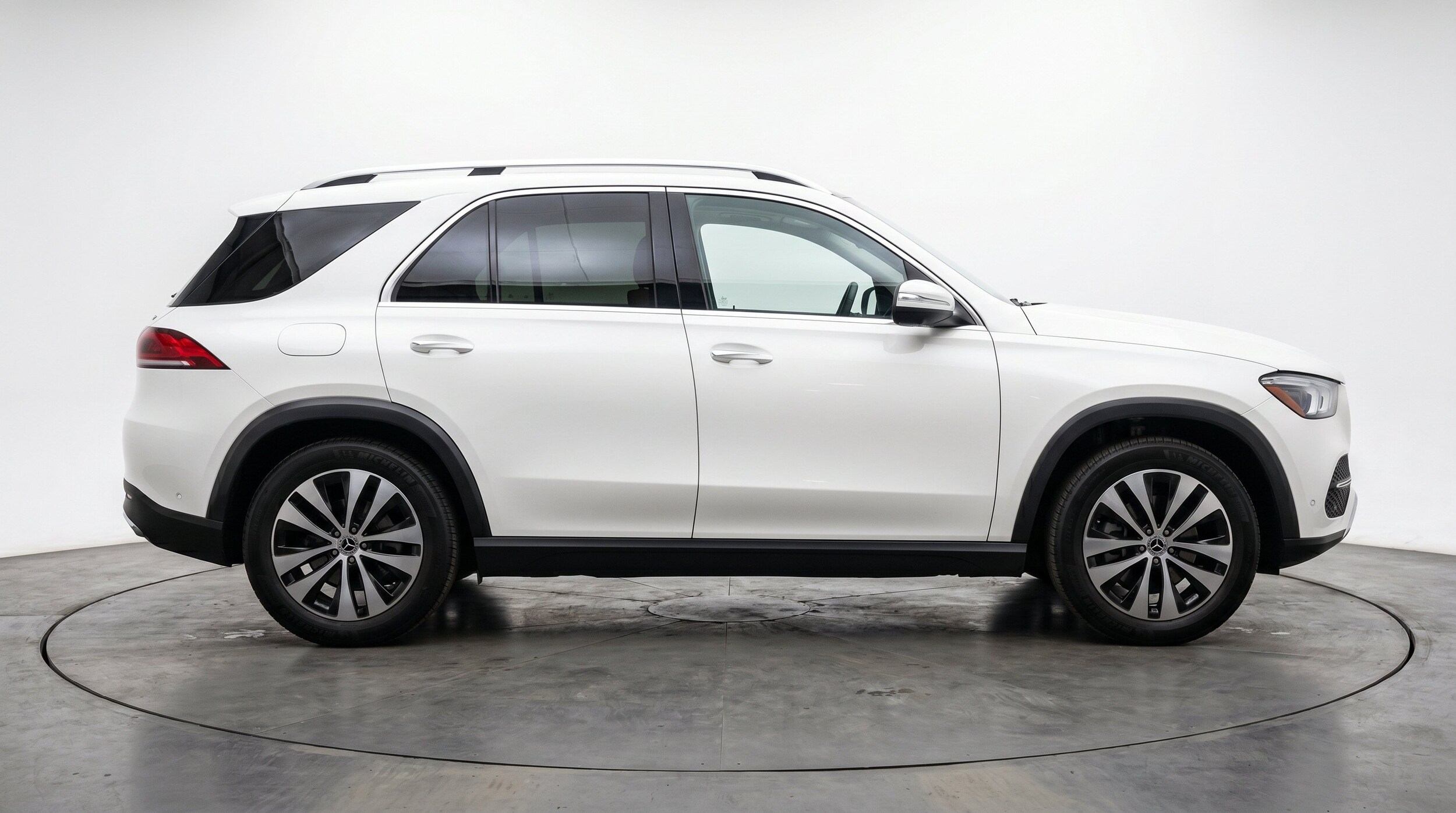 Thumbnail: 2026 Mercedes-Benz GLE - 11