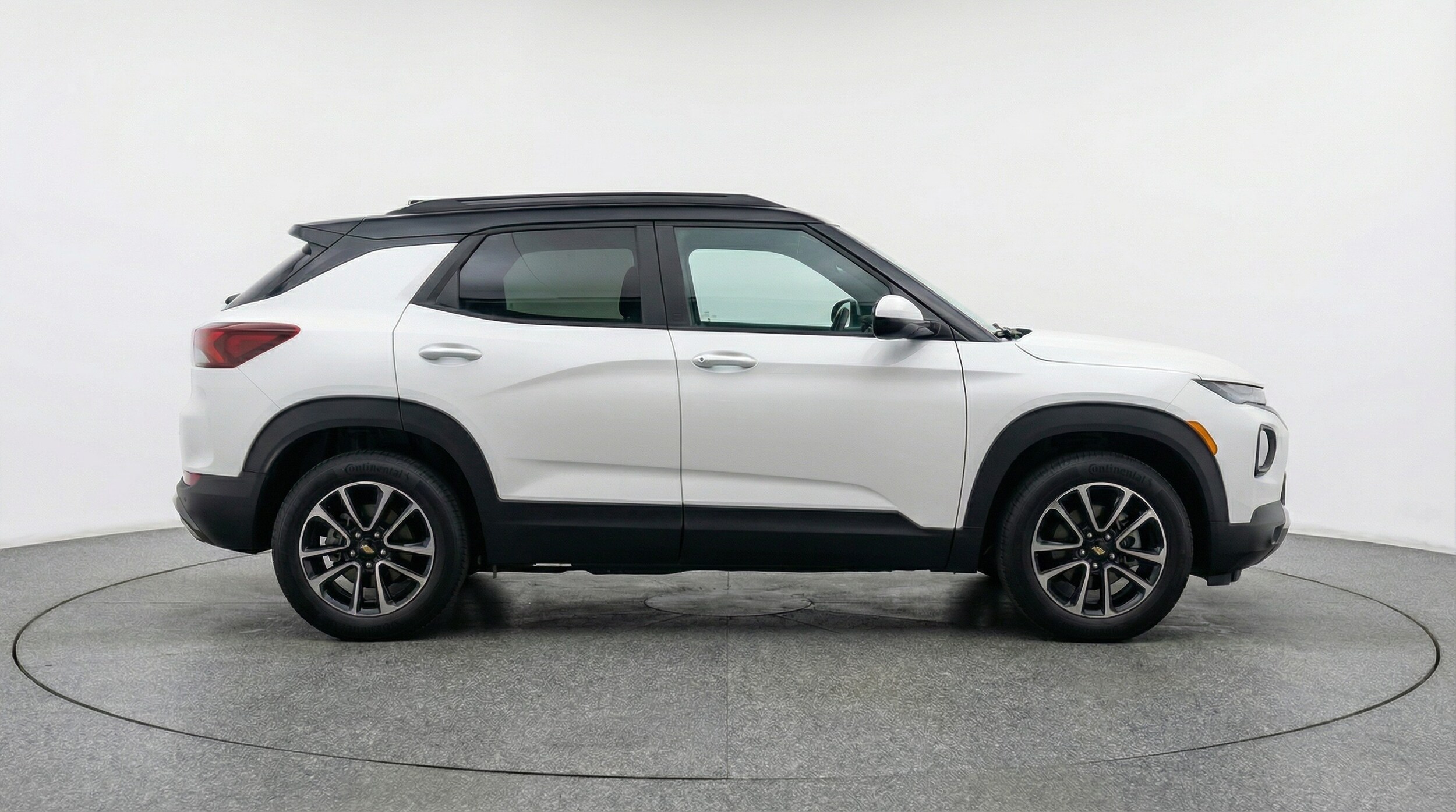 Thumbnail: 2025 Chevrolet TrailBlazer - 8