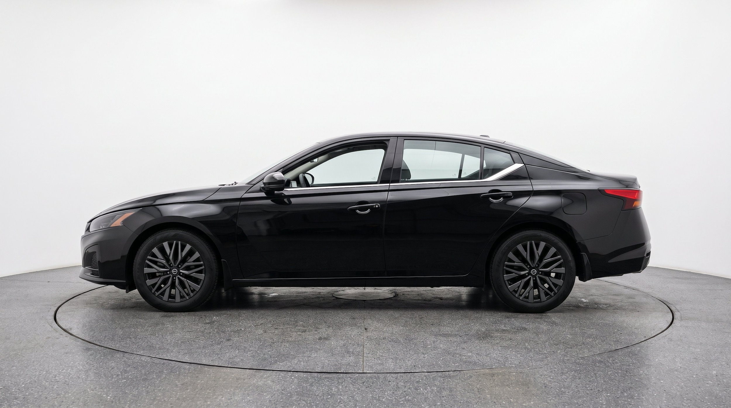 Thumbnail: 2026 Nissan Altima - 5