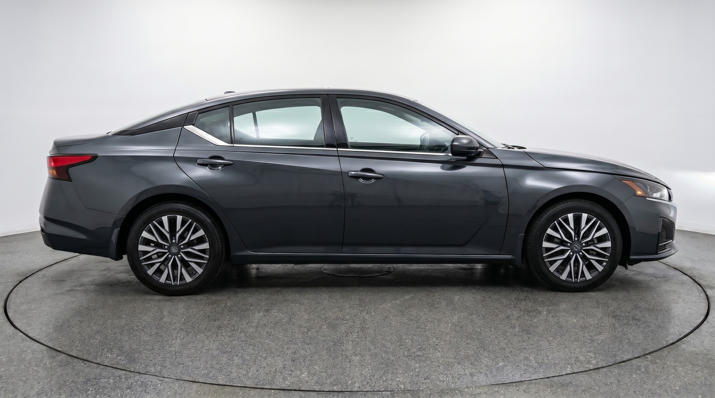 Thumbnail: 2025 Nissan Altima - 8
