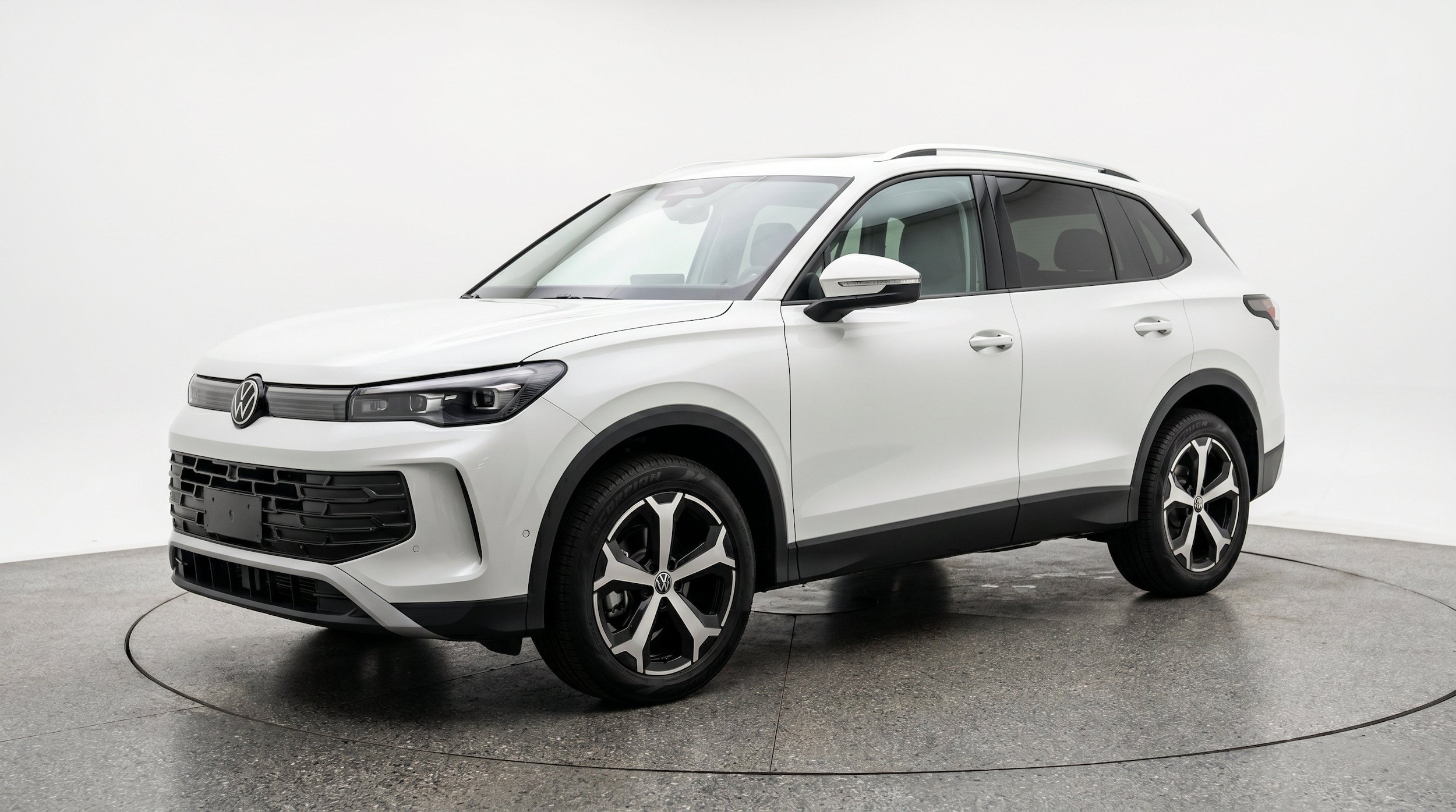 Thumbnail: 2026 Volkswagen Tiguan - 3