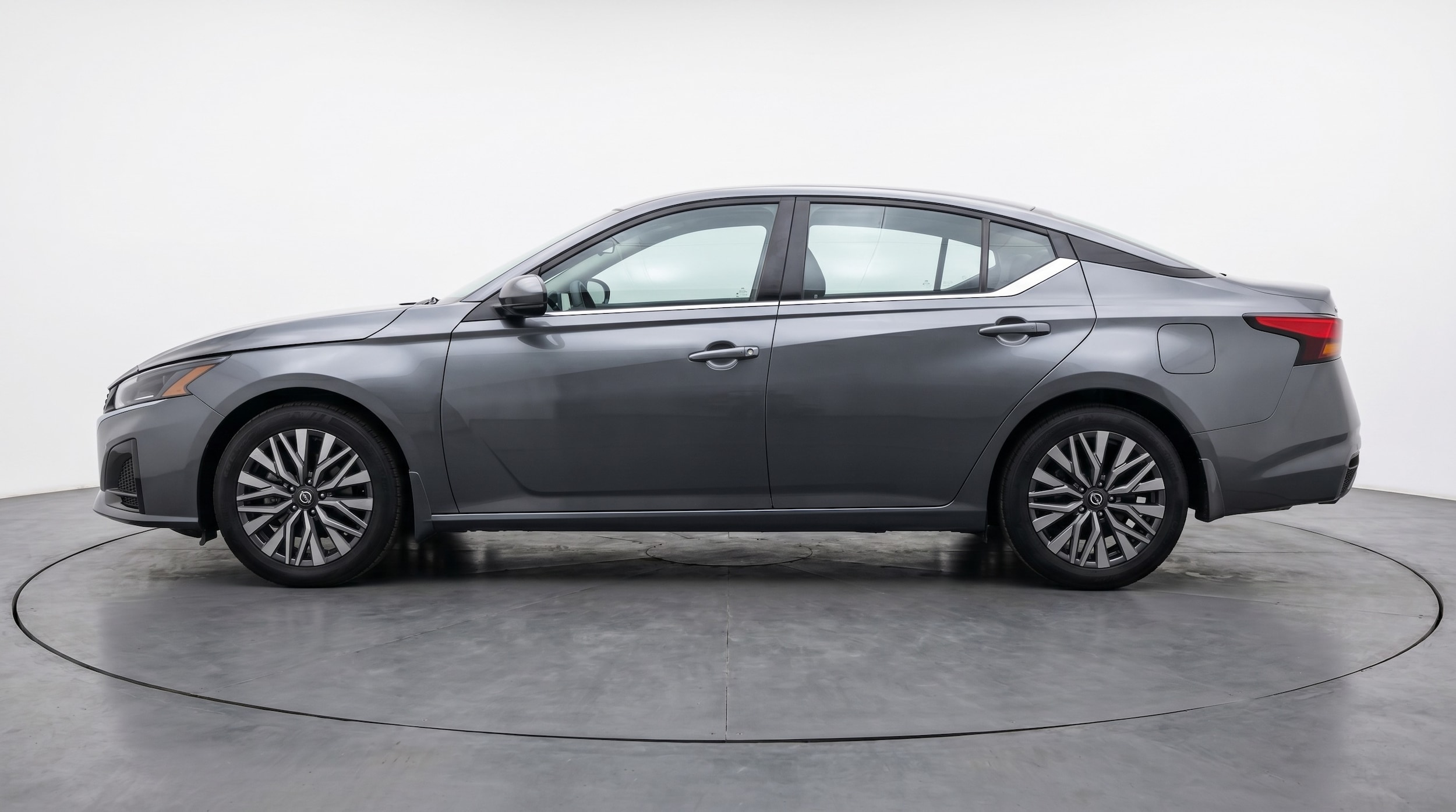 Thumbnail: 2025 Nissan Altima - 4