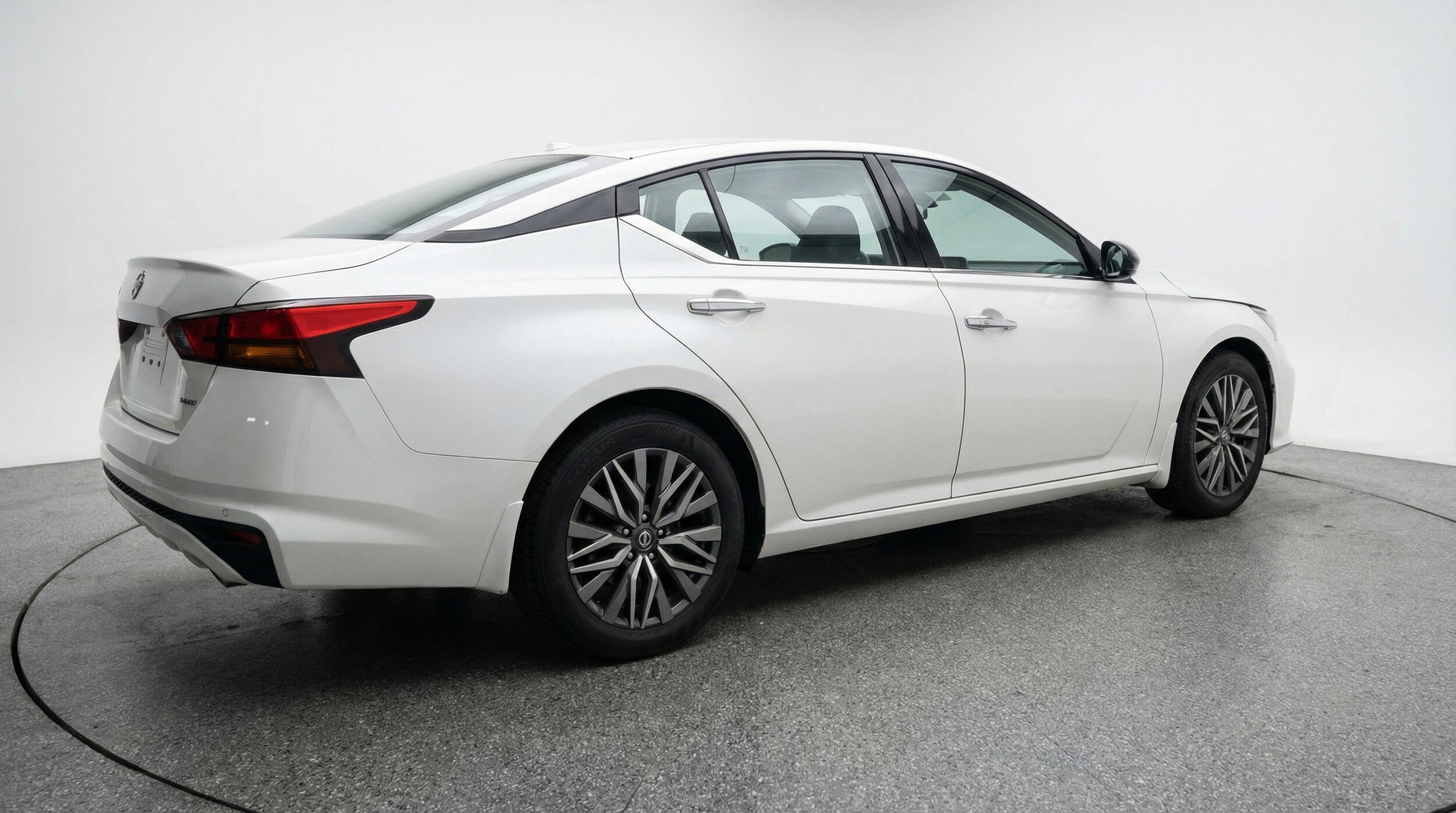 Thumbnail: 2025 Nissan Altima - 9