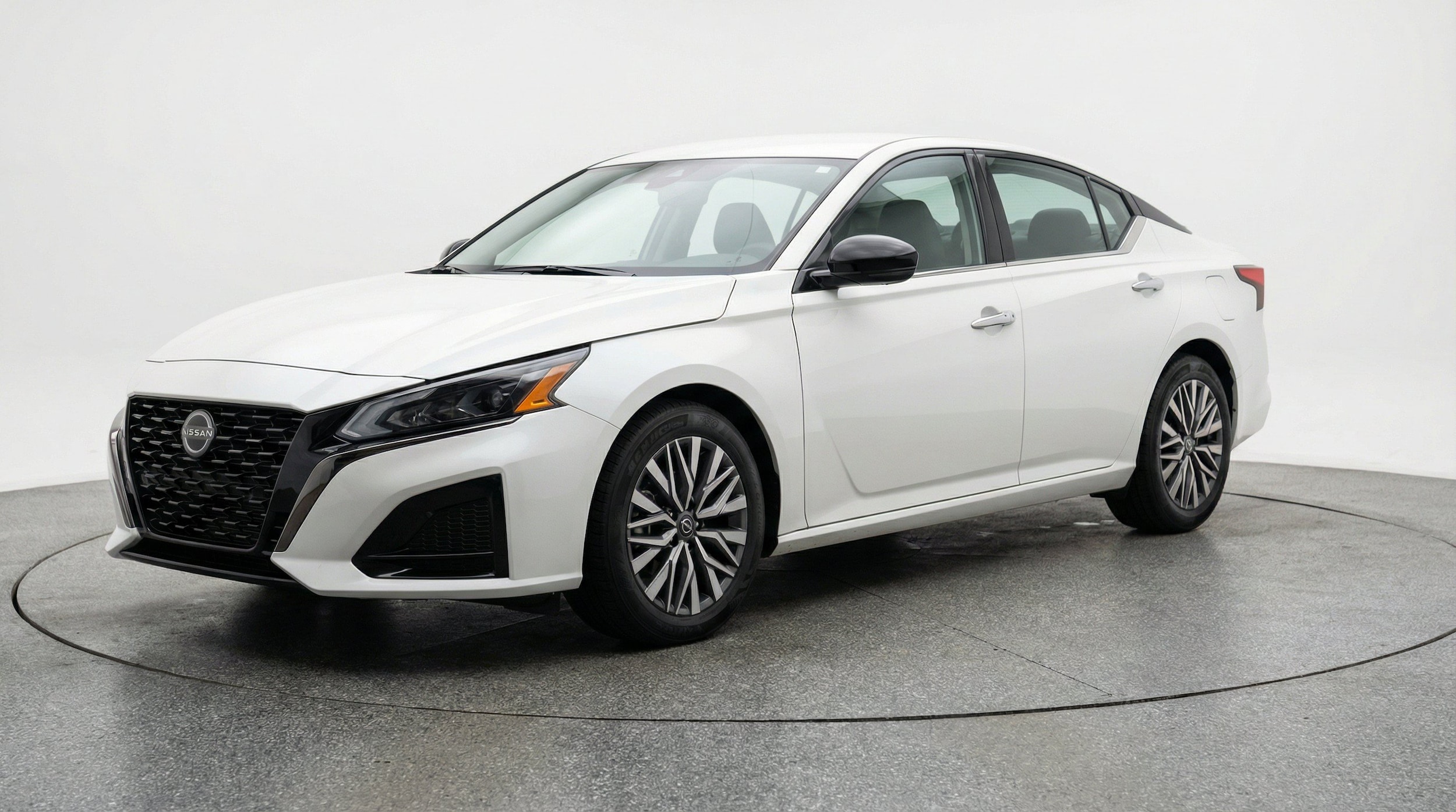 Thumbnail: 2025 Nissan Altima - 3