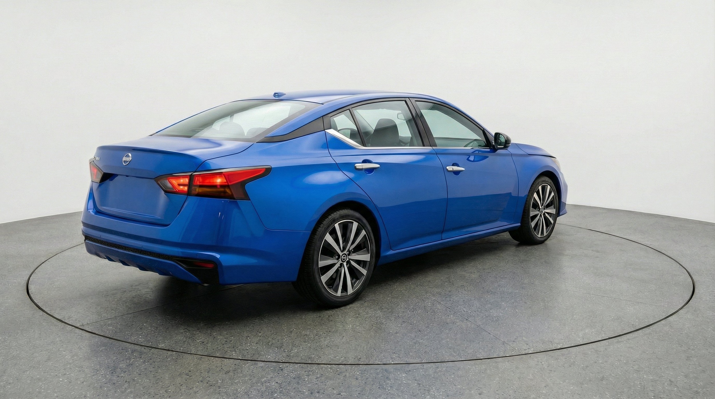 Thumbnail: 2025 Nissan Altima - 9