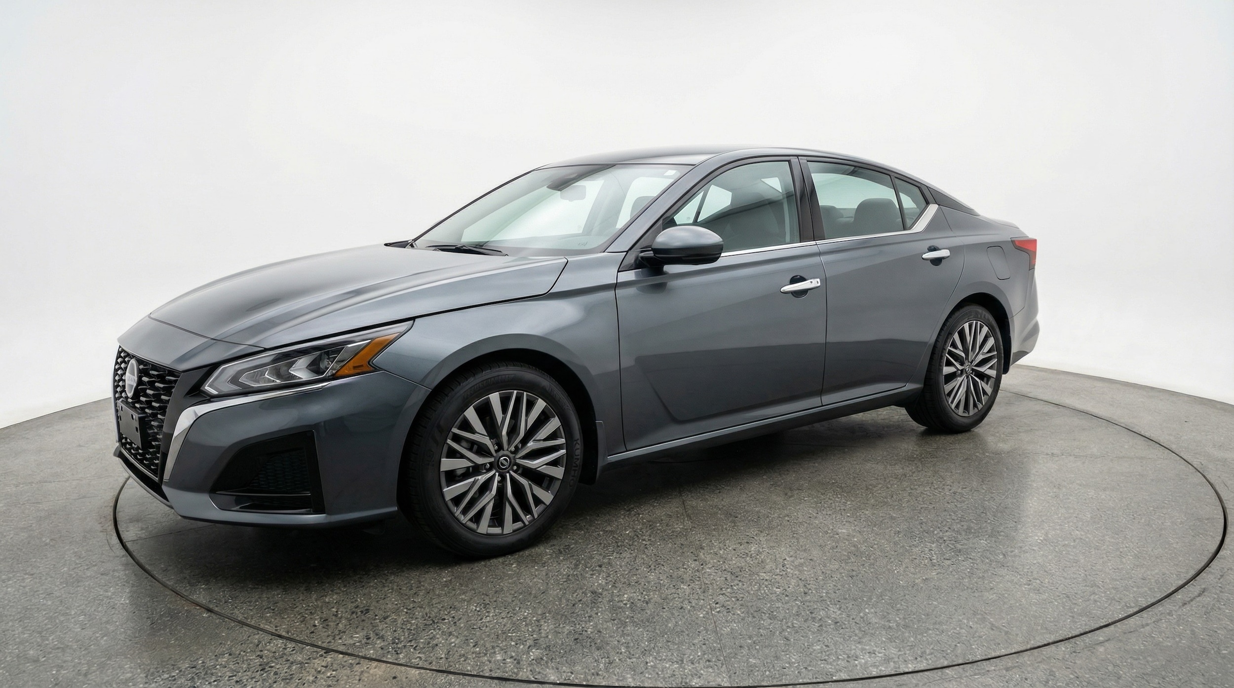 Thumbnail: 2025 Nissan Altima - 3