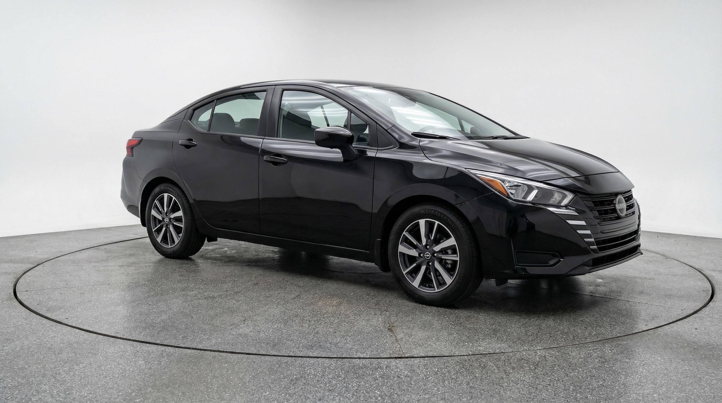 2025 Nissan Versa Sedan SV