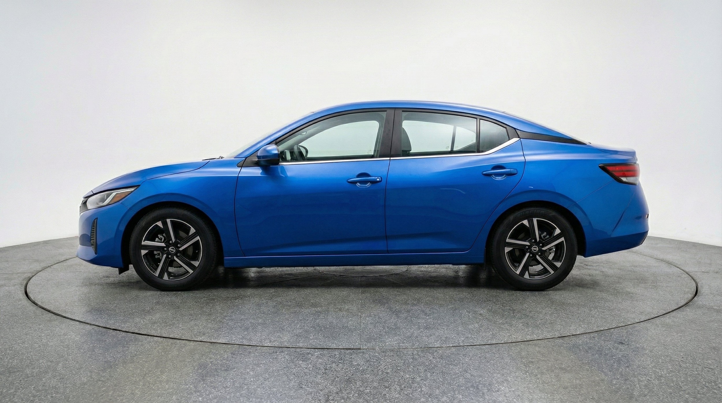 Thumbnail: 2025 Nissan Sentra - 5