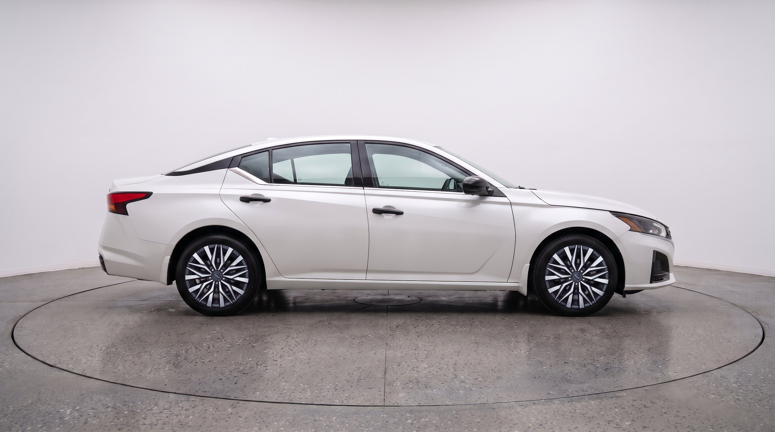 Thumbnail: 2025 Nissan Altima - 11
