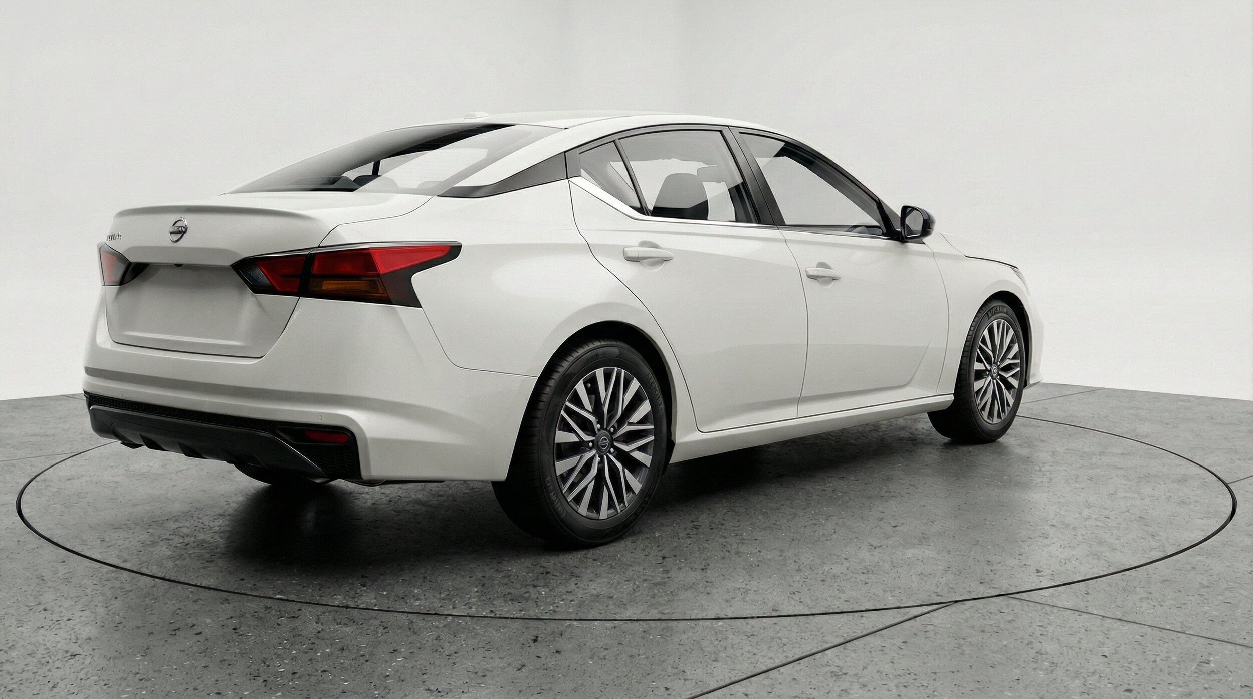 Thumbnail: 2025 Nissan Altima - 9