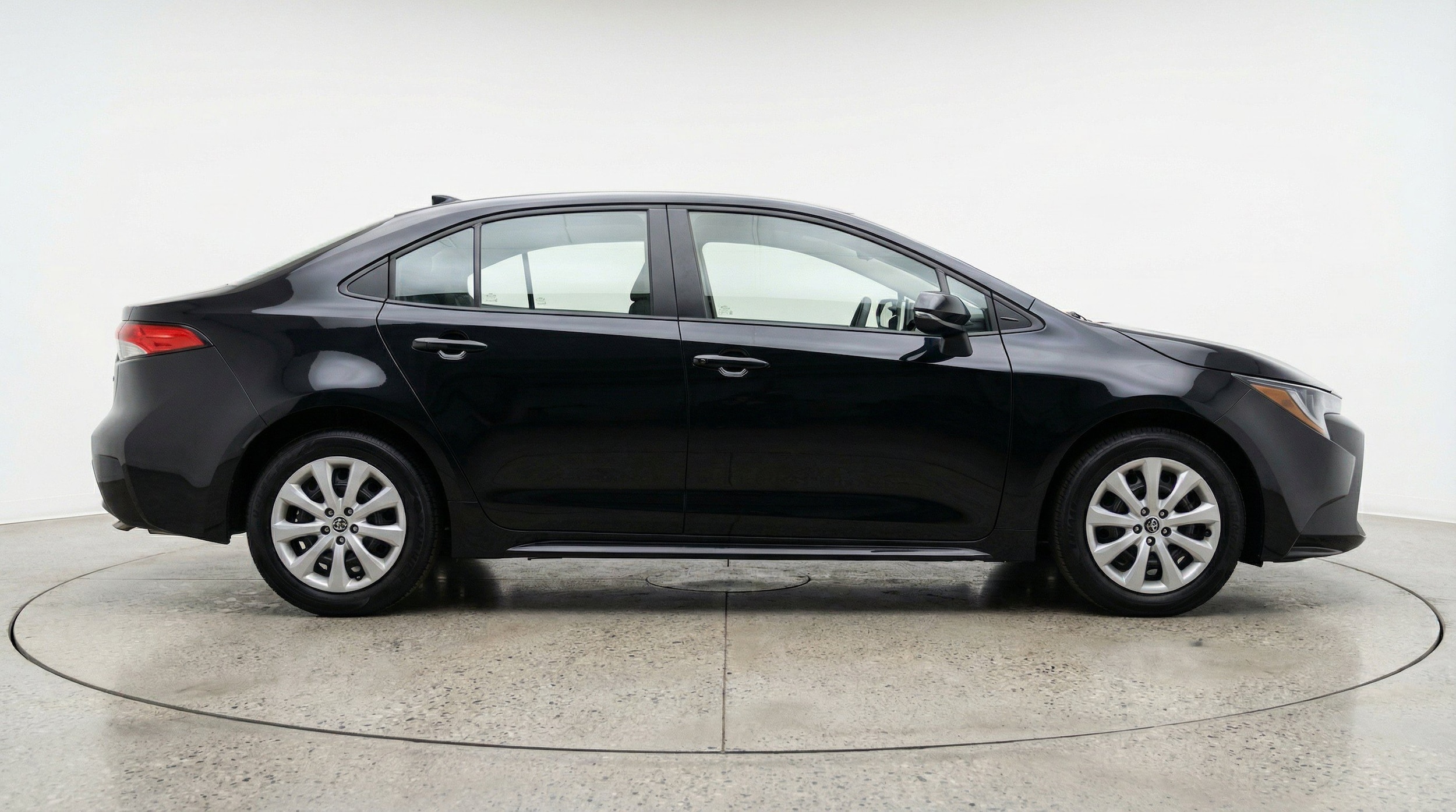 Thumbnail: 2025 Toyota Corolla - 11