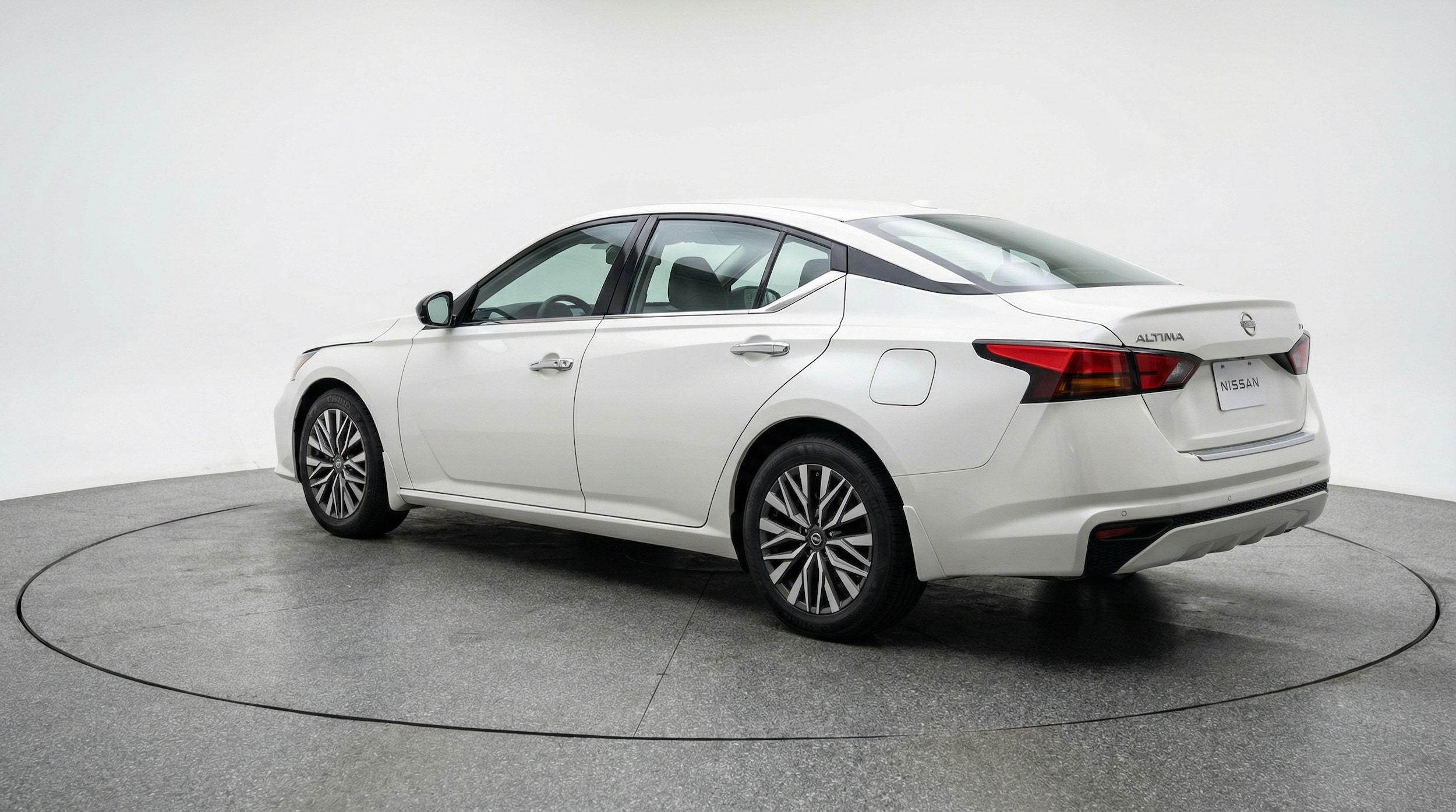 Thumbnail: 2025 Nissan Altima - 5