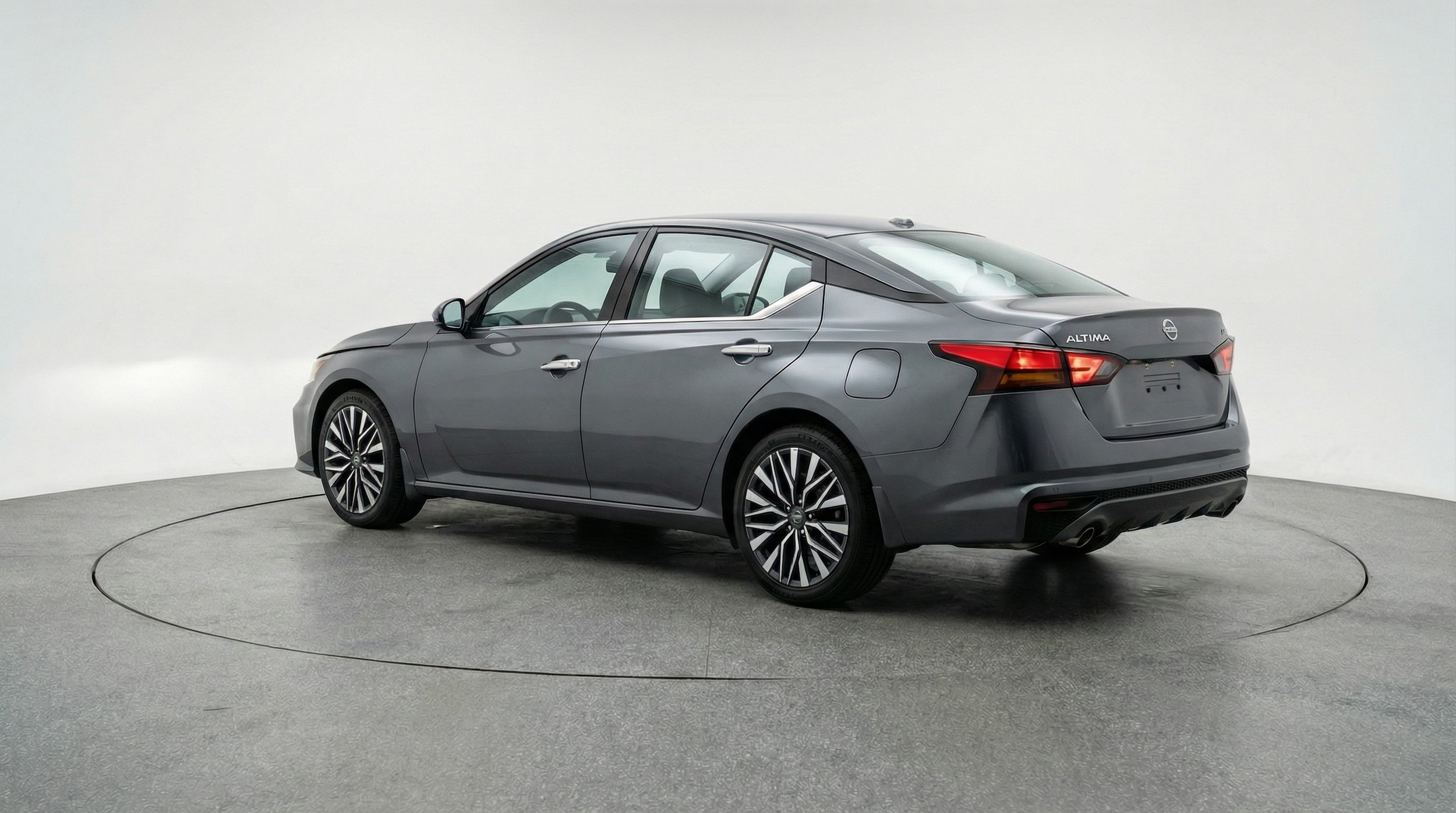 Thumbnail: 2025 Nissan Altima - 5