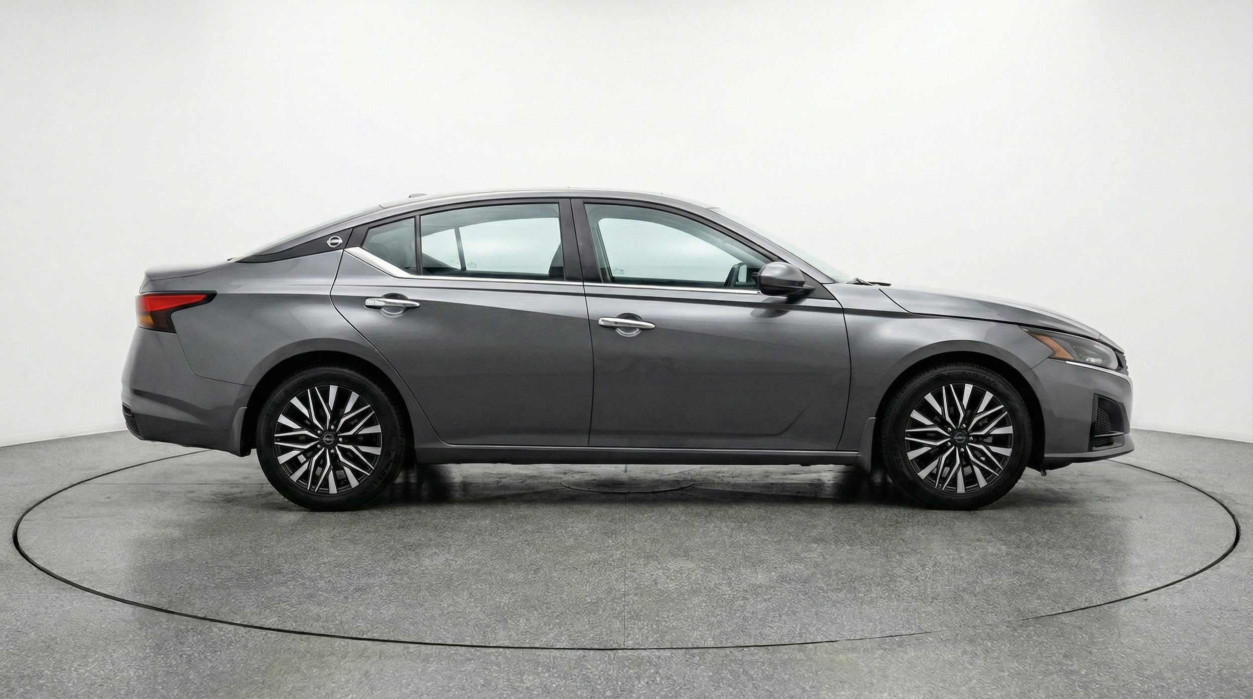 Thumbnail: 2025 Nissan Altima - 10