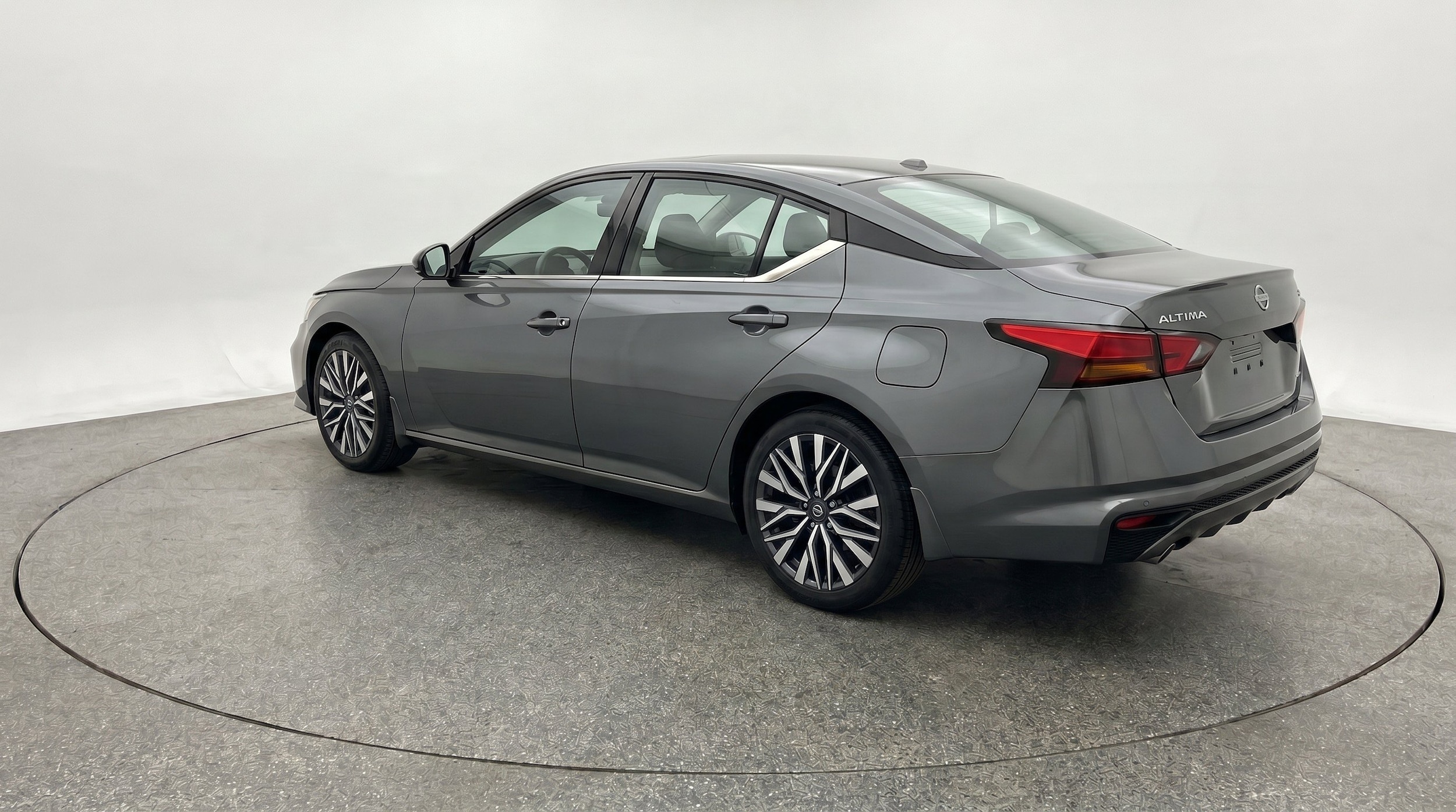Thumbnail: 2025 Nissan Altima - 6