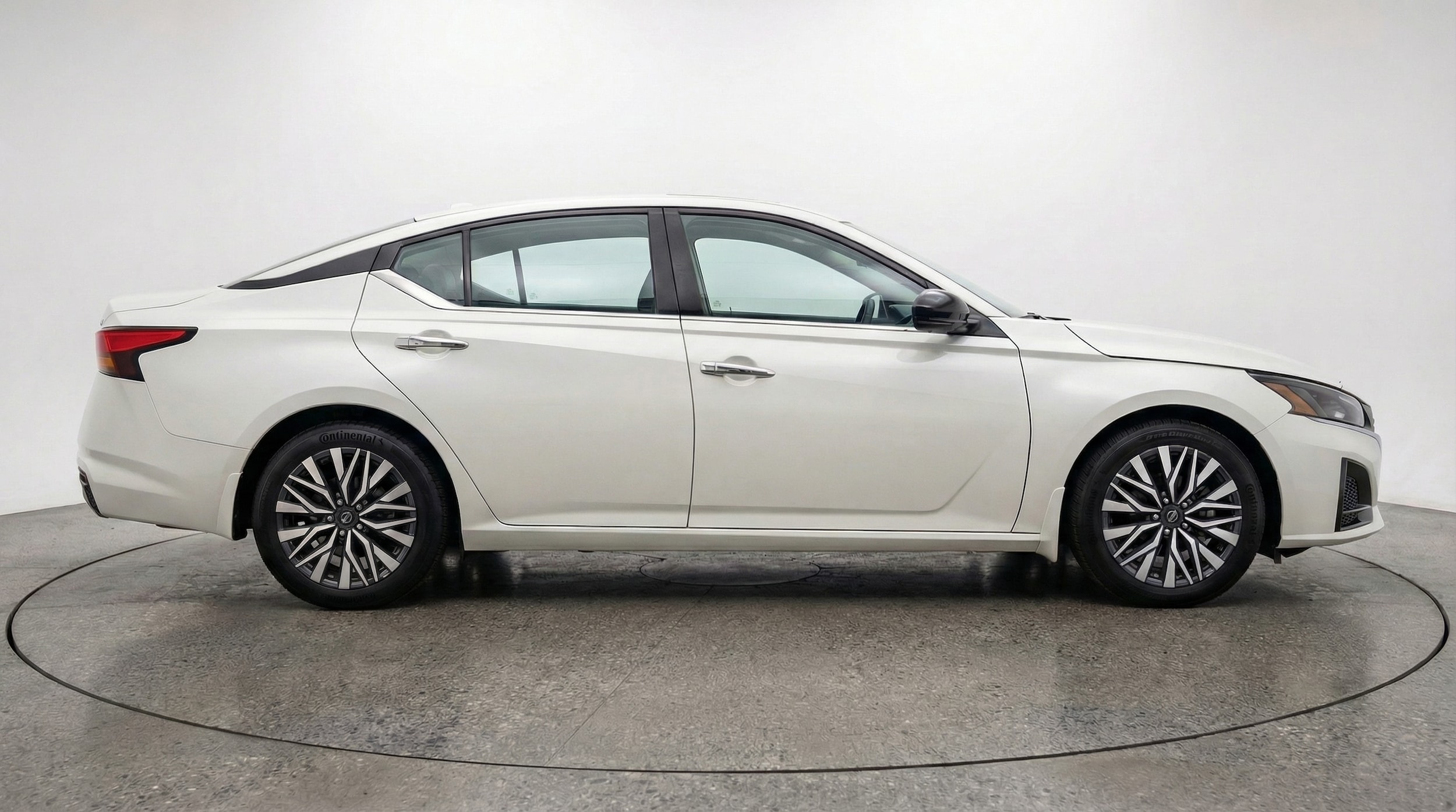 Thumbnail: 2025 Nissan Altima - 8