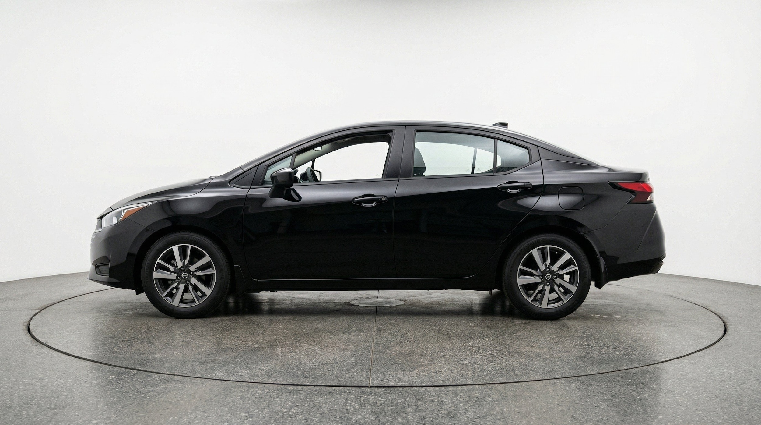 Thumbnail: 2025 Nissan Versa - 5
